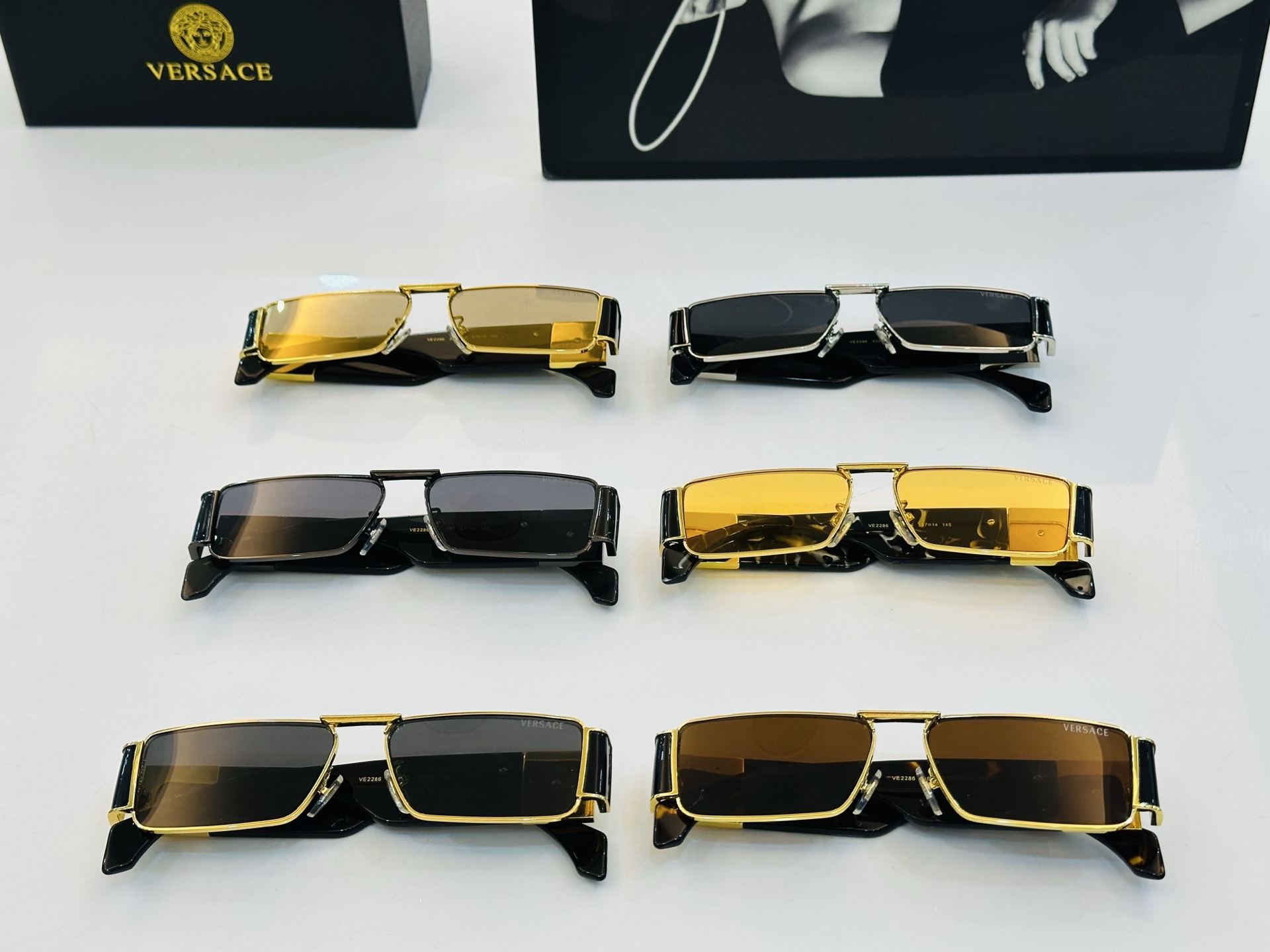 ❤️❤️范思家 VERSACE✨✨✨MODEL：VE2286 Size：57口14-145 ✨C有范