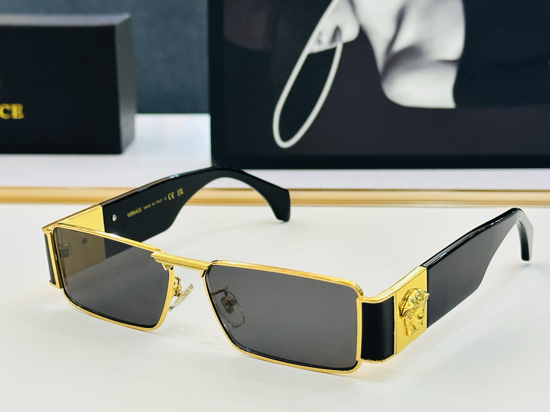 ❤️❤️范思家 VERSACE✨✨✨MODEL：VE2286 Size：57口14-145 ✨C有范