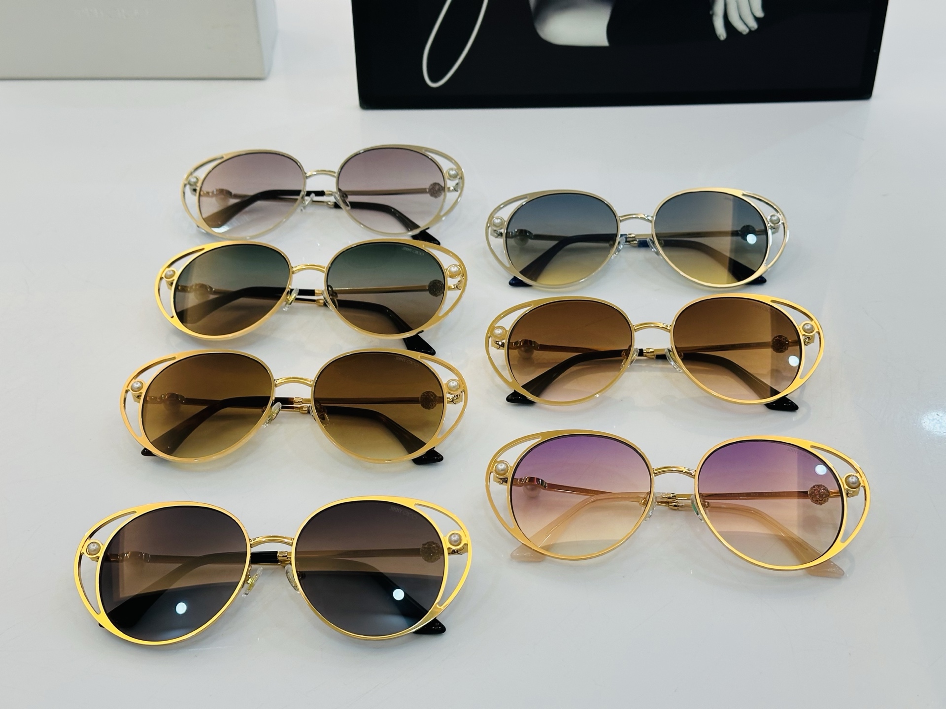 JIMMY CHO* 吉米家 JC4003 Size：55口21-145 新款 坚持一如既往最高品质 百