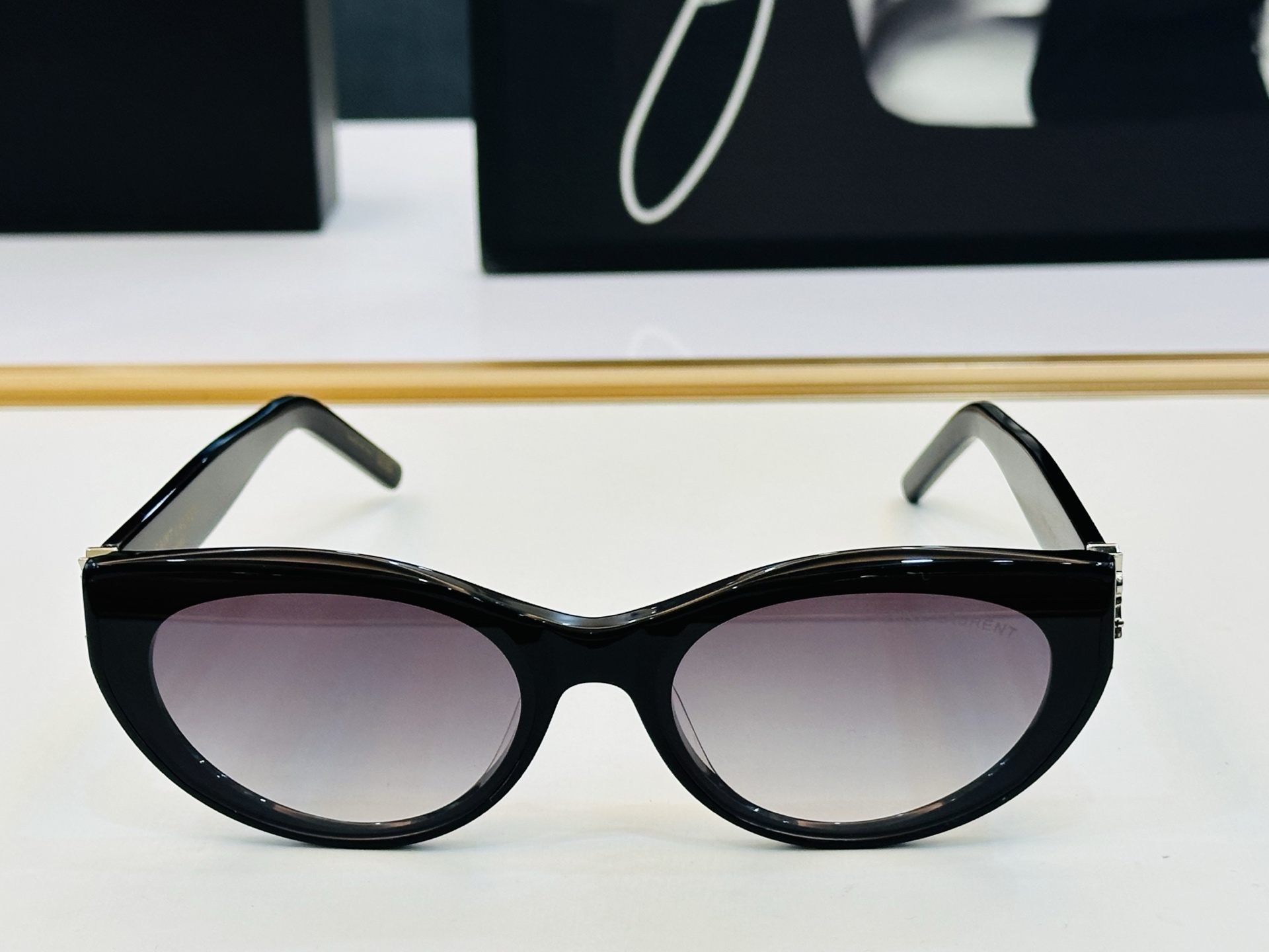 网红爆款 圣罗兰💫SL M250 💫Size：62口17-145 板材框设计 💎❤️XL俏皮甜美质感超好