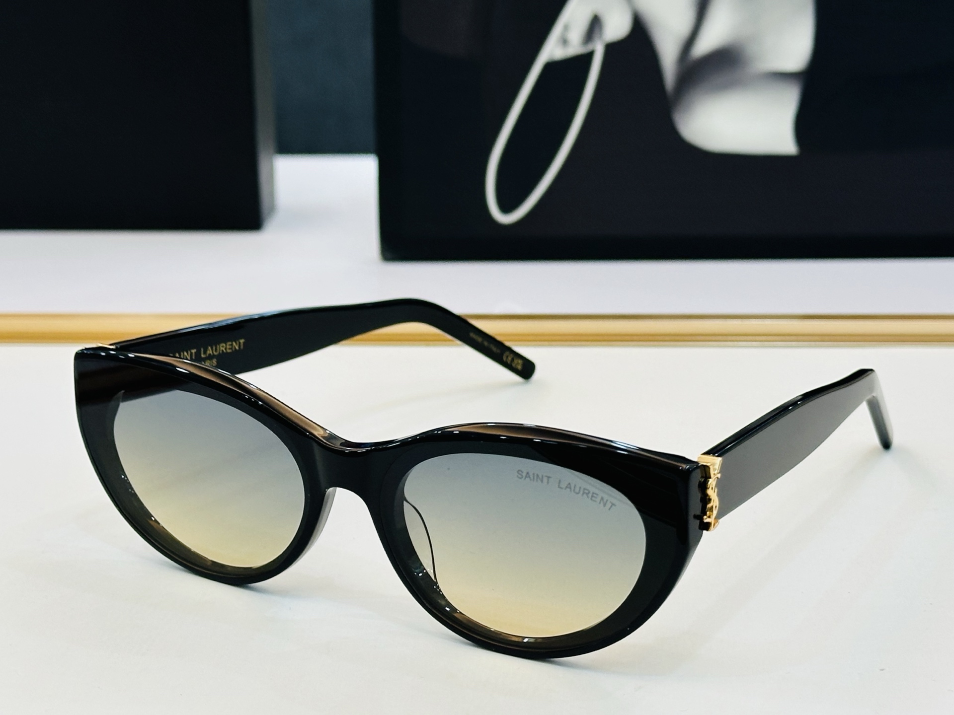 网红爆款 圣罗兰💫SL M250 💫Size：62口17-145 板材框设计 💎❤️XL俏皮甜美质感超好