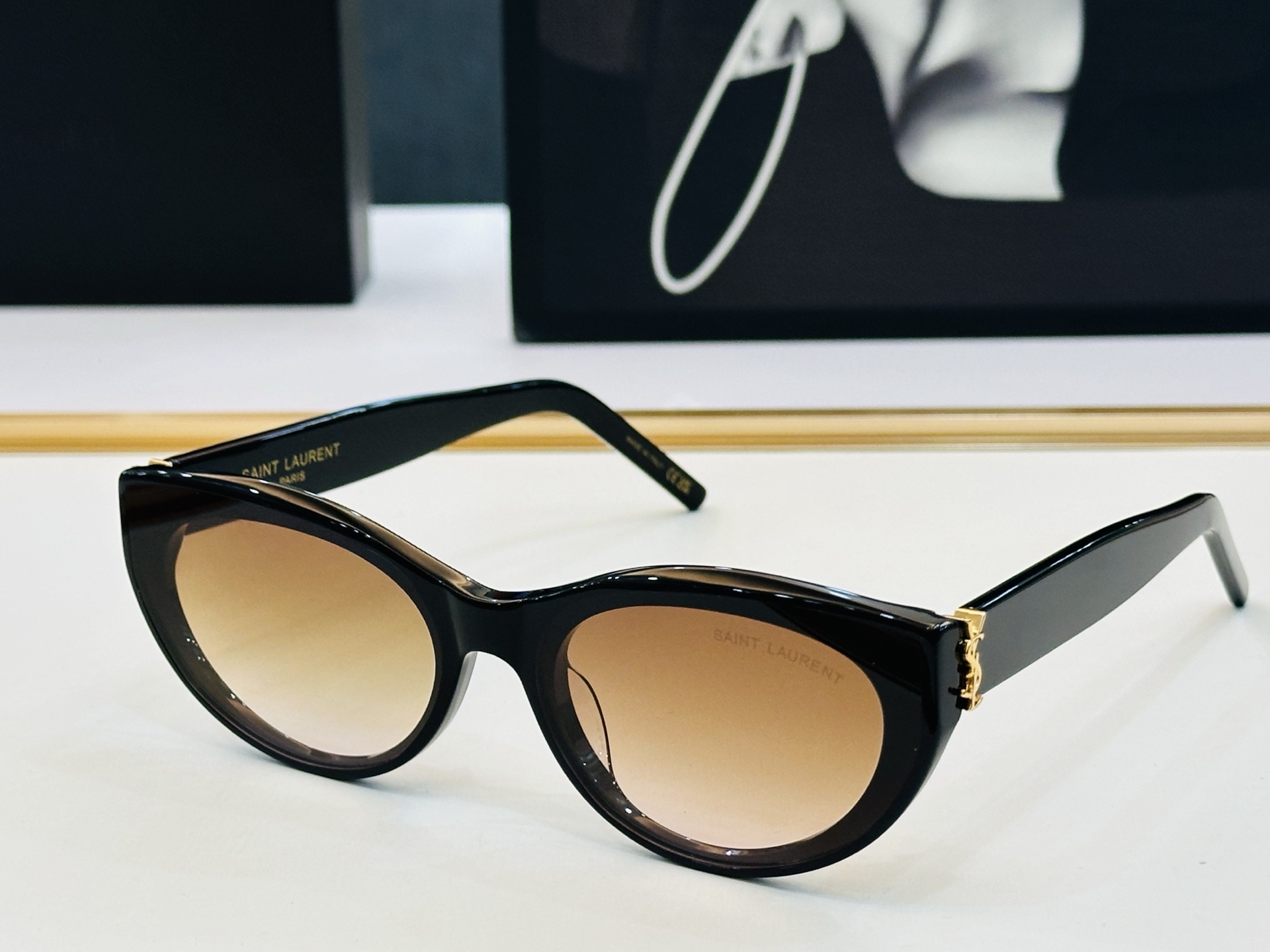 网红爆款 圣罗兰💫SL M250 💫Size：62口17-145 板材框设计 💎❤️XL俏皮甜美质感超好