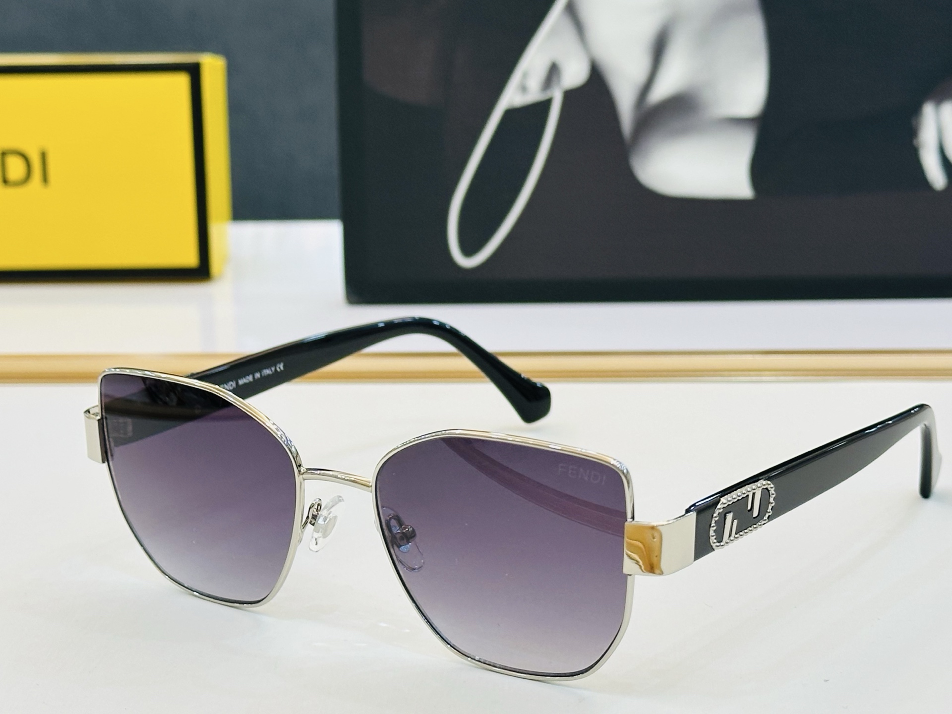 。新款FEND* FE40051 Size：54口18-145 🎁芬家 L👏时尚经典