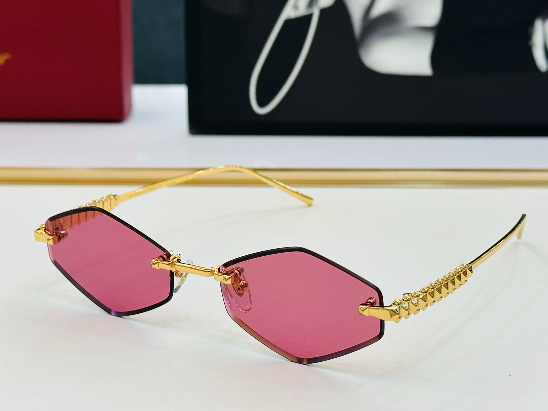 🆕 原版Cartie* 卡家 太阳镜 CT01595 Size：58口口19-142电镀工艺精湛大牌品 