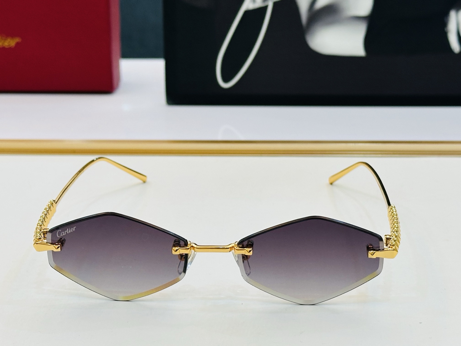 🆕 原版Cartie* 卡家 太阳镜 CT01595 Size：58口口19-142电镀工艺精湛大牌品 