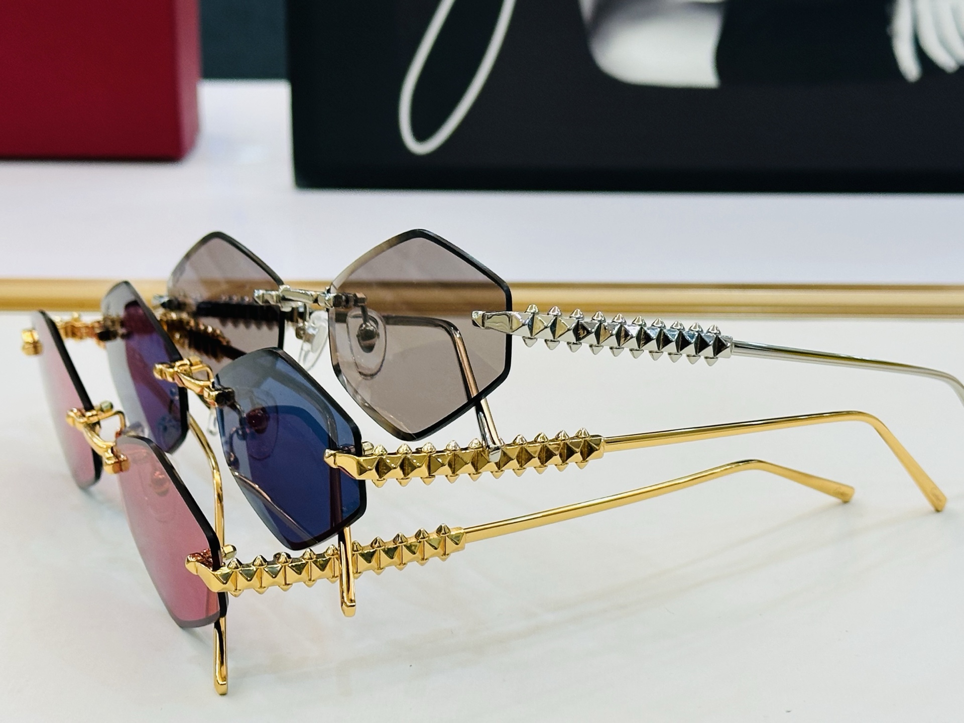 🆕 原版Cartie* 卡家 太阳镜 CT01595 Size：58口口19-142电镀工艺精湛大牌品 