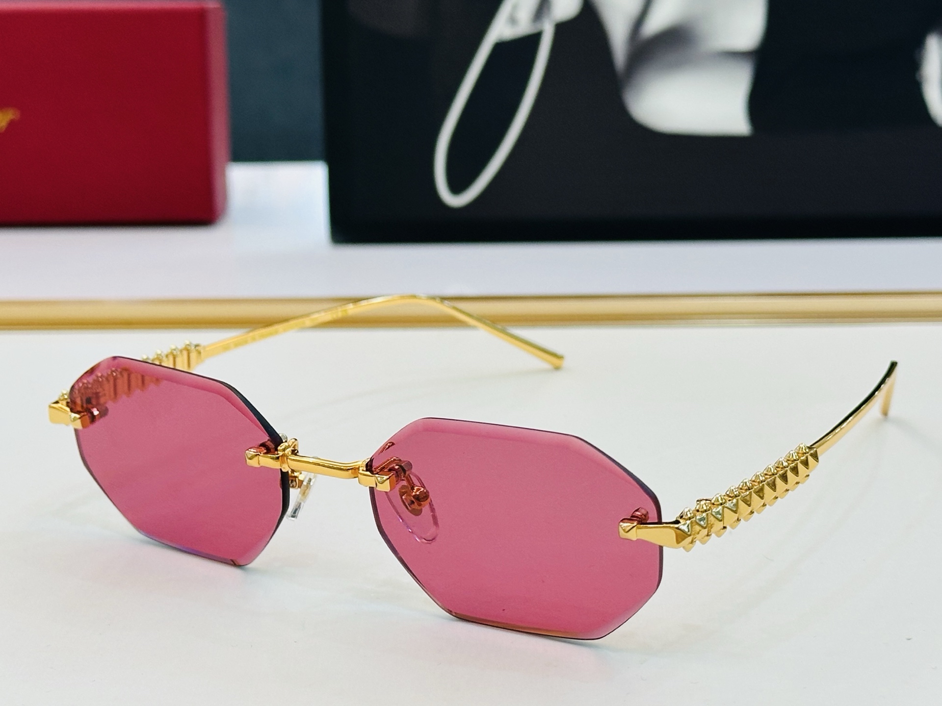 🆕 原版Cartie* 卡家 太阳镜 CT0703S Size：58口口18-145电镀工艺精湛大牌品 