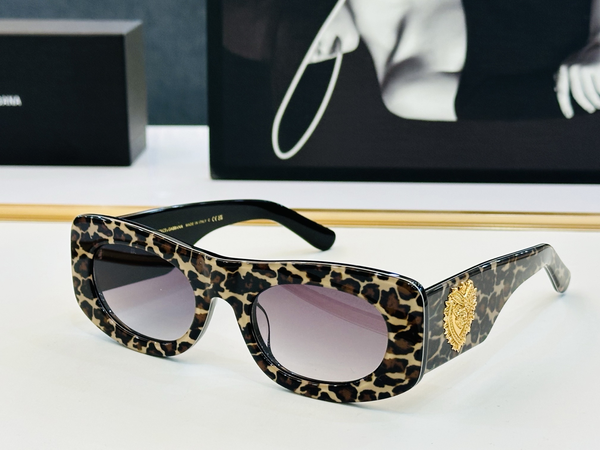 🆕 官网款 🔺DOLCE&GABBAN*🔻DG6679 Size：53口22-142 新颖独特🔝🔝K美艳