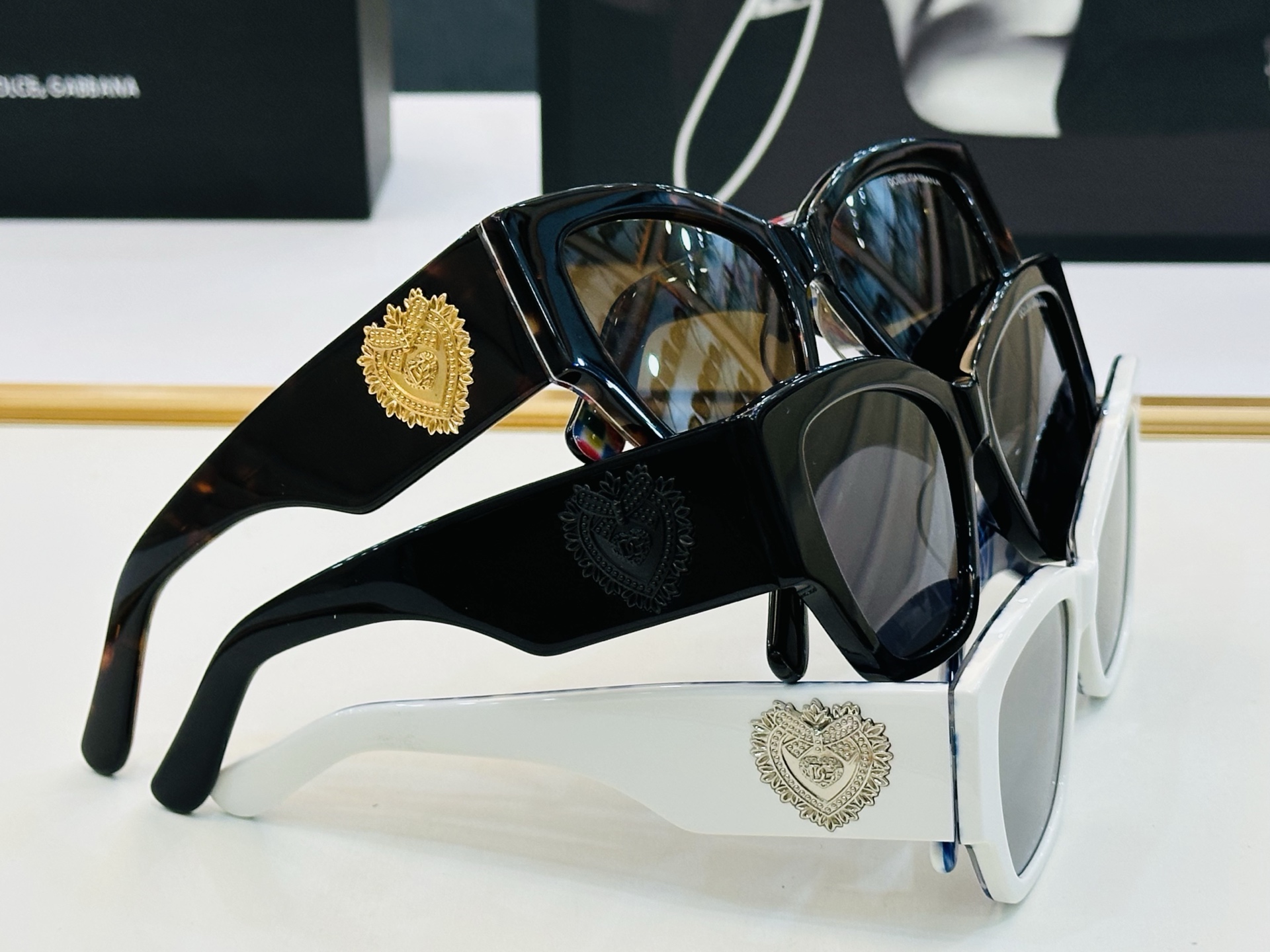 🆕 官网款 🔺DOLCE&GABBAN*🔻DG6680 Size：55口17-142 新颖独特🔝🔝K美艳