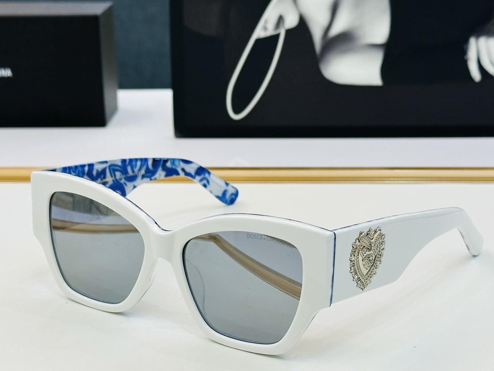 🆕 官网款 🔺DOLCE&GABBAN*🔻DG6680 Size：55口17-142 新颖独特🔝🔝K美艳