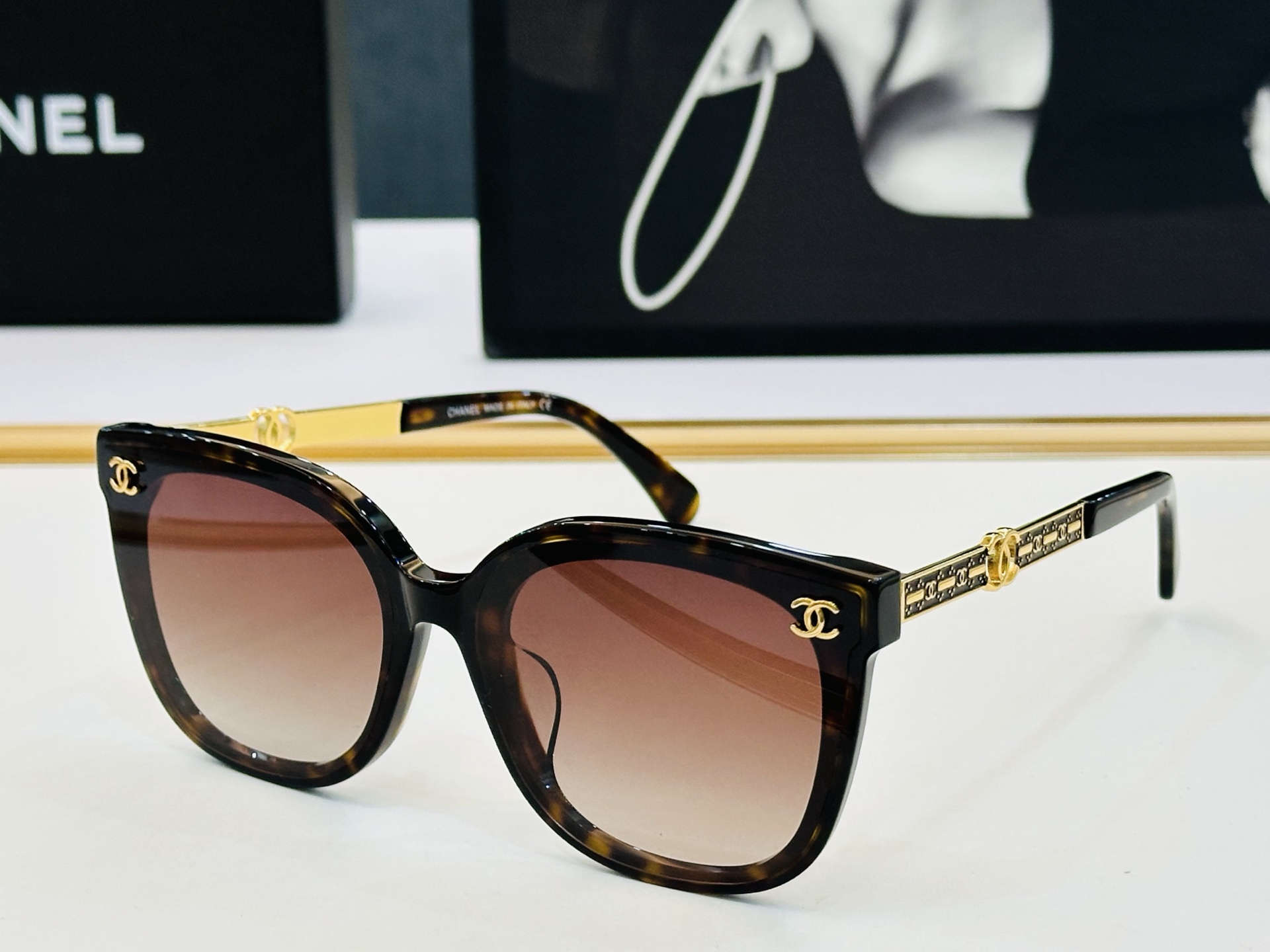 🆕 【CHANE*/香家】MODEL:CH5001 Size：61口16-145 💅🏻💓J 太阳镜