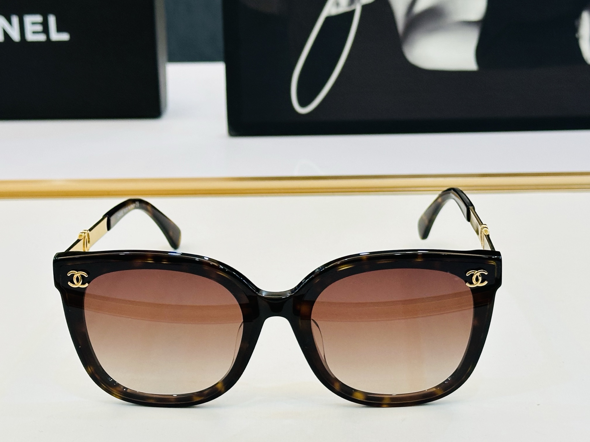 🆕 【CHANE*/香家】MODEL:CH5001 Size：61口16-145 💅🏻💓J 太阳镜