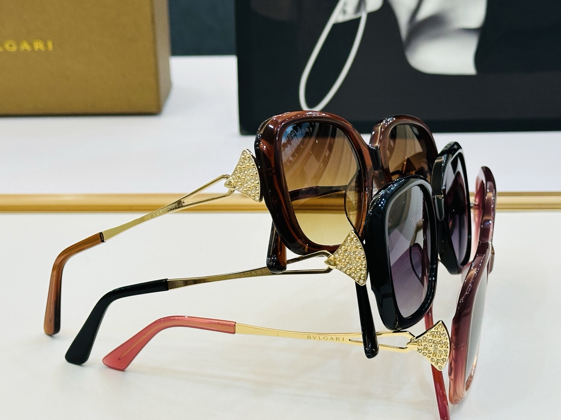 🆕款 官网同售 宝格家 BV4310 👍 Size ：53口18-145 绝对要买😎品质非常完美 L出街