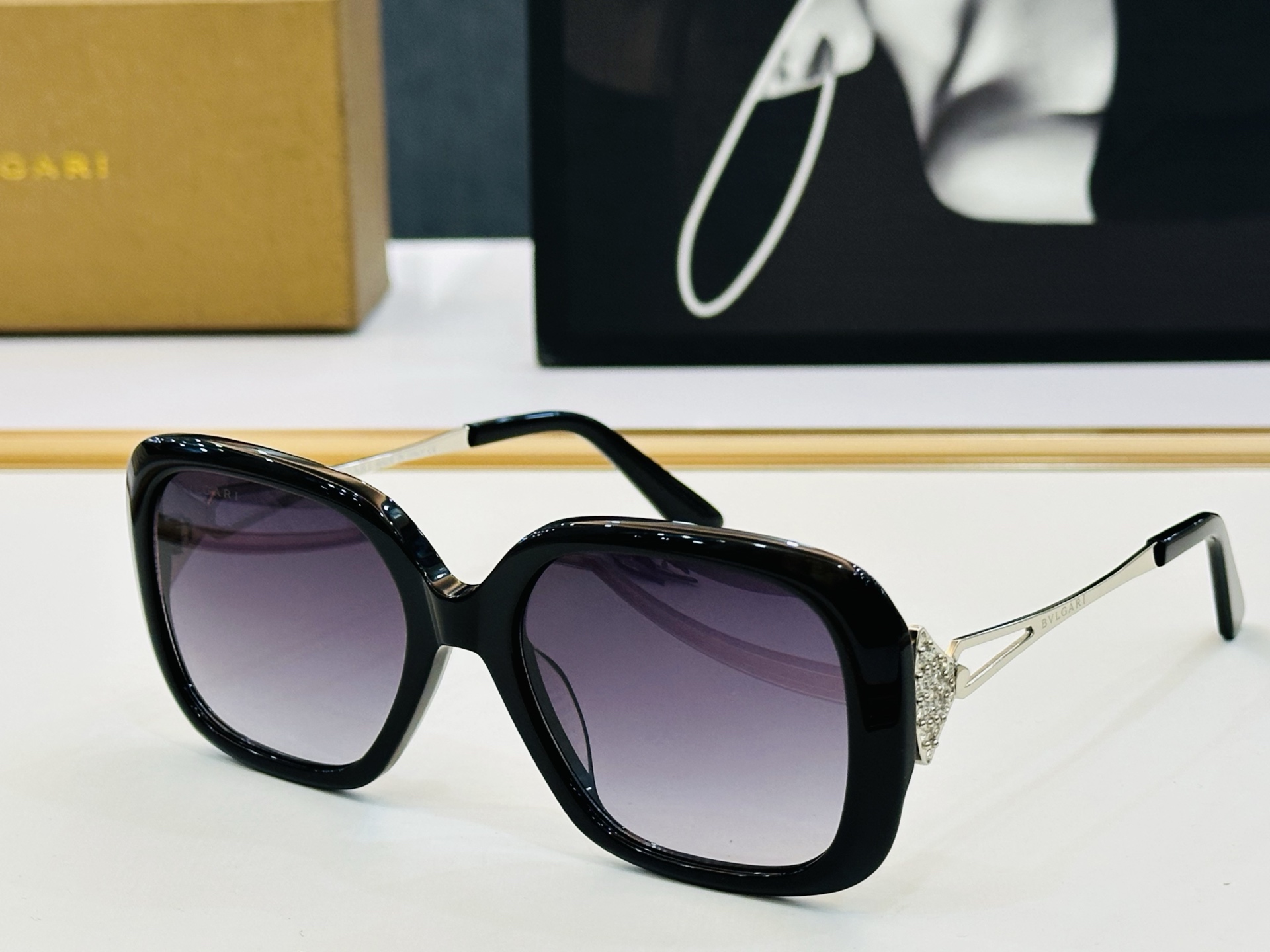 🆕款 官网同售 宝格家 BV4310 👍 Size ：53口18-145 绝对要买😎品质非常完美 L出街