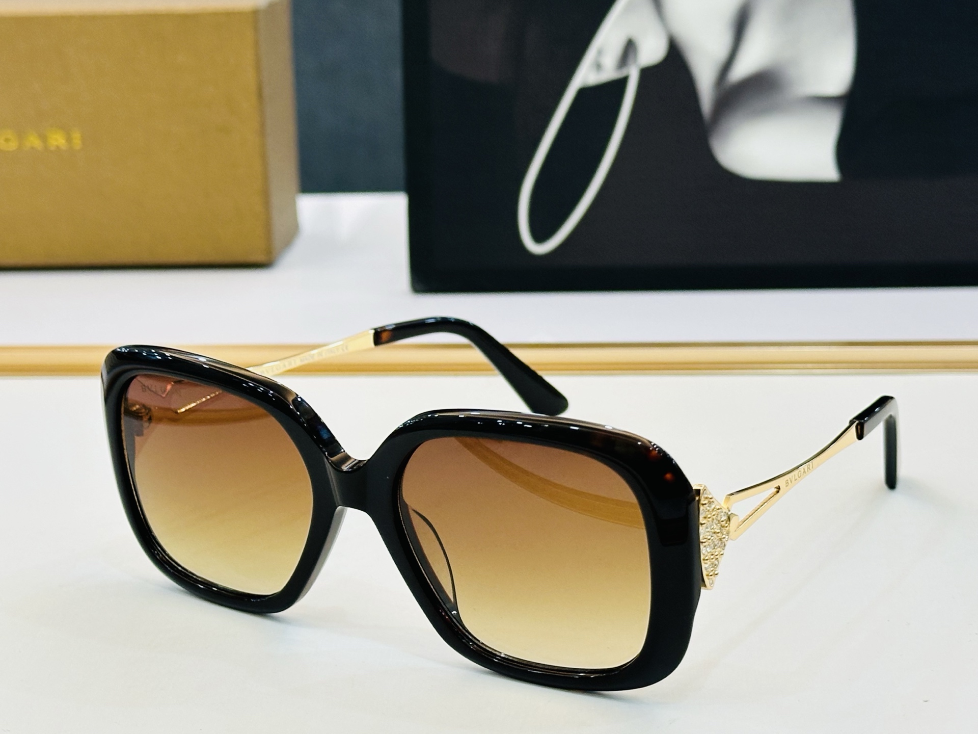 🆕款 官网同售 宝格家 BV4310 👍 Size ：53口18-145 绝对要买😎品质非常完美 L出街