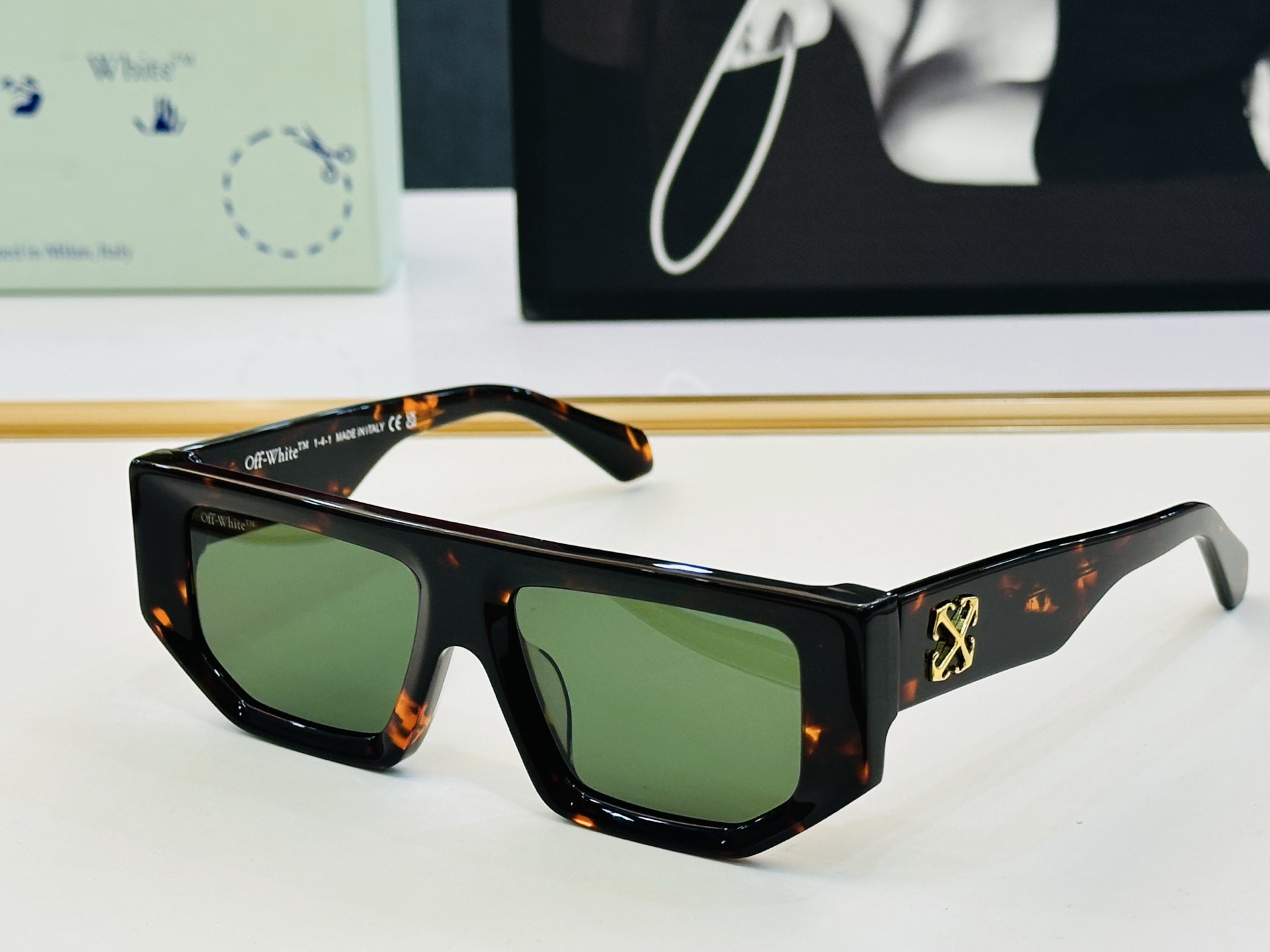 官网款 OFF WHITE MODEL:OER13F SIZE:53口17-145 时尚太阳镜 J潮款