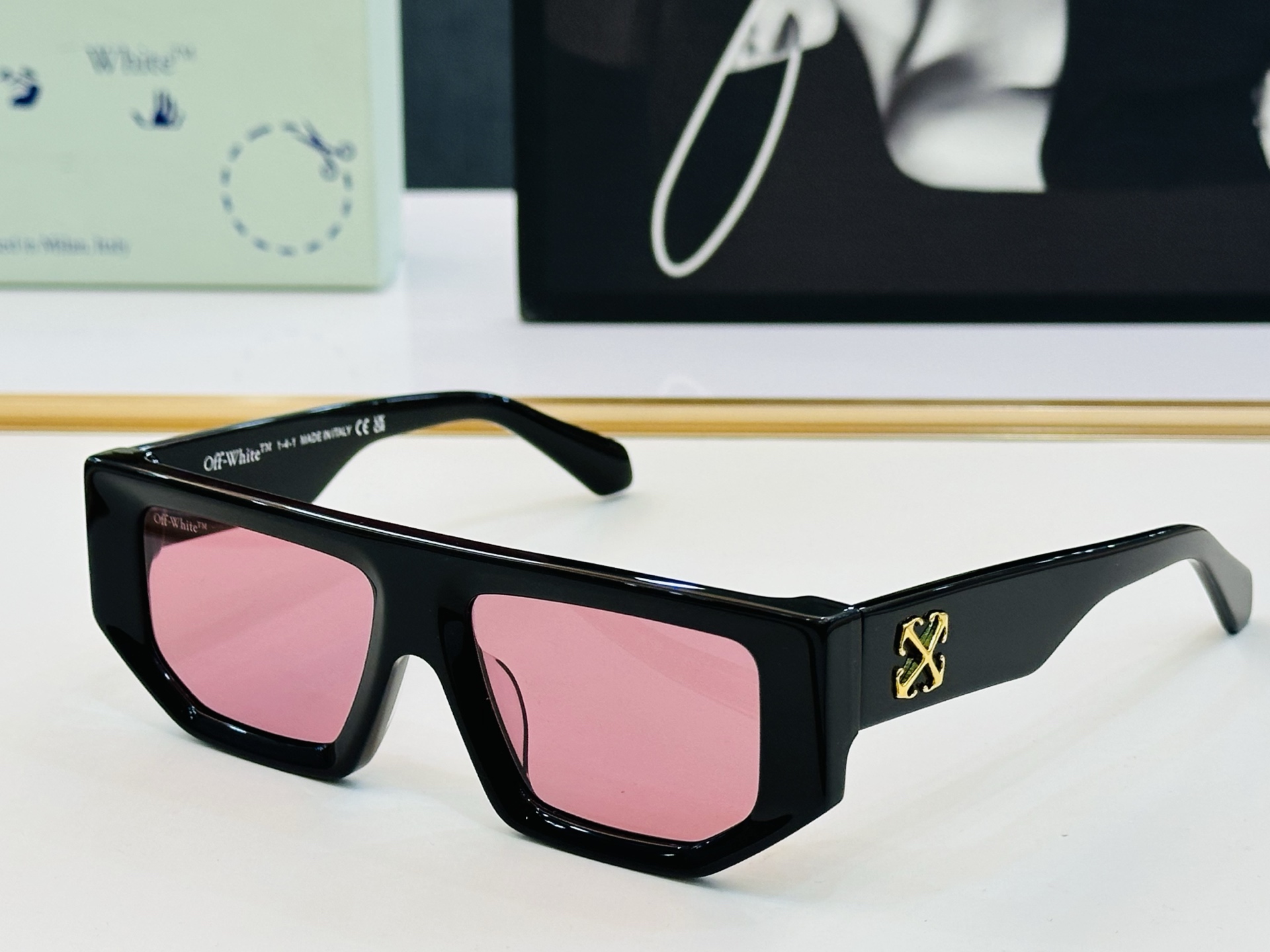 官网款 OFF WHITE MODEL:OER13F SIZE:53口17-145 时尚太阳镜 J潮款