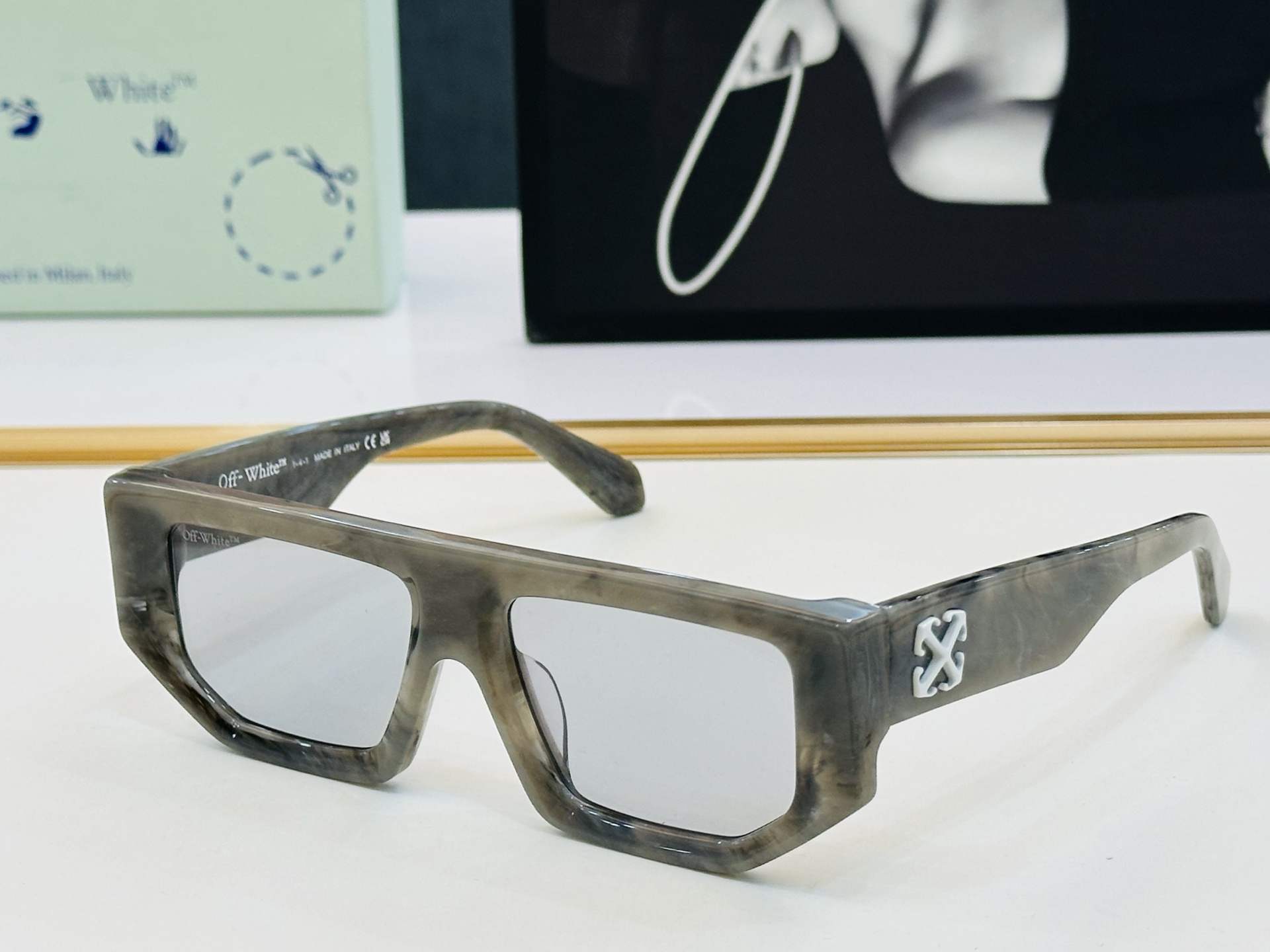 官网款 OFF WHITE MODEL:OER13F SIZE:53口17-145 时尚太阳镜 J潮款