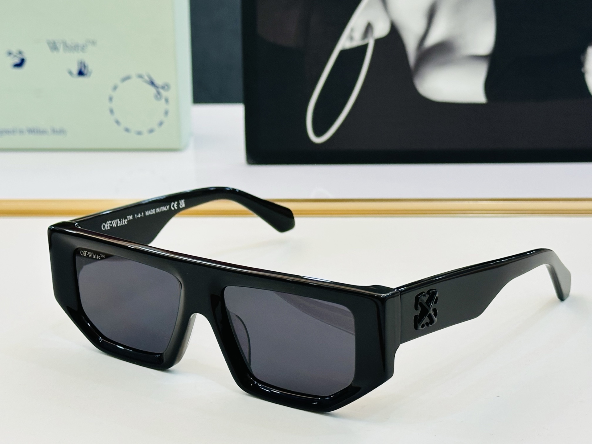 官网款 OFF WHITE MODEL:OER13F SIZE:53口17-145 时尚太阳镜 J潮款