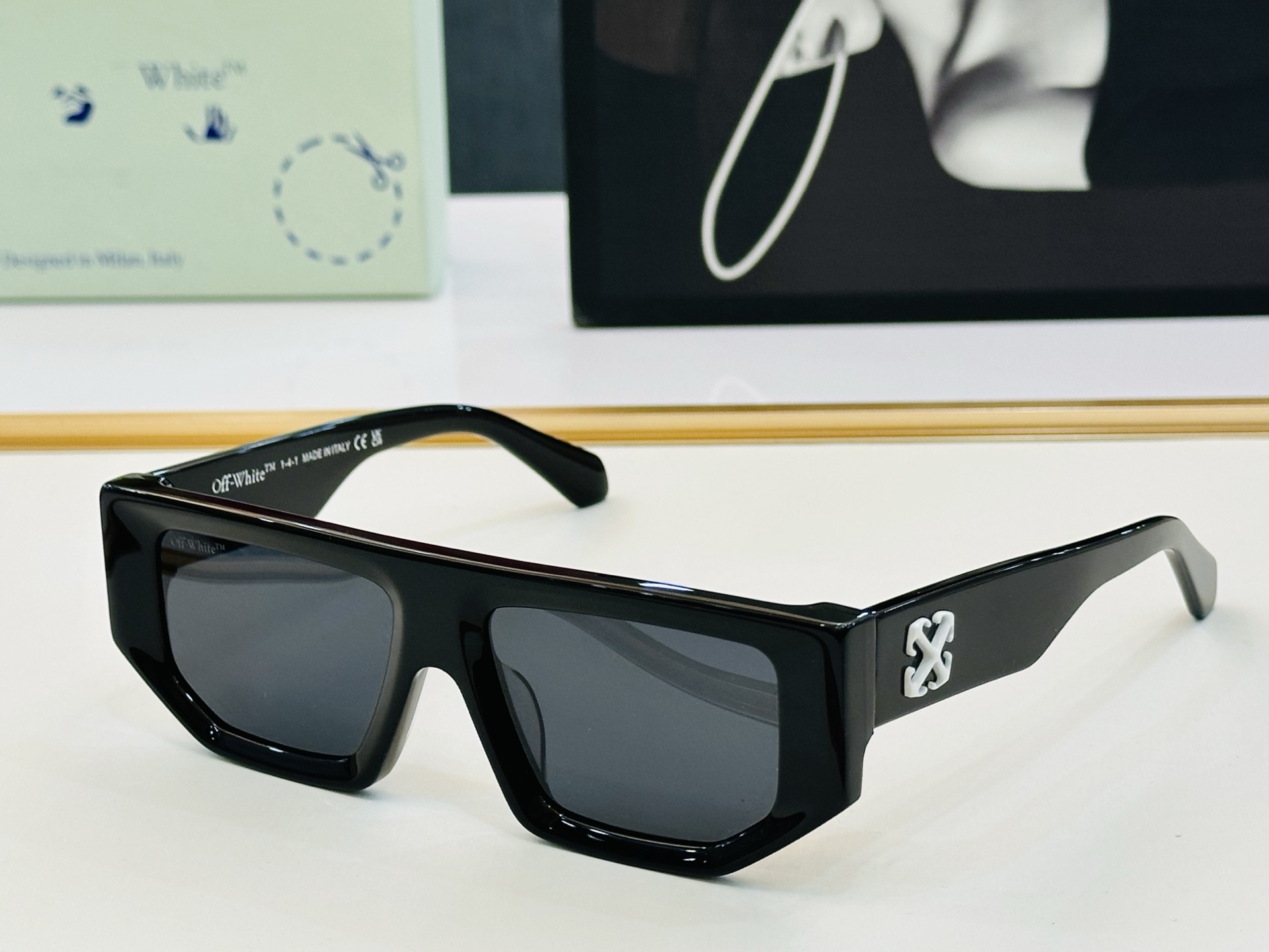 官网款 OFF WHITE MODEL:OER13F SIZE:53口17-145 时尚太阳镜 J潮款