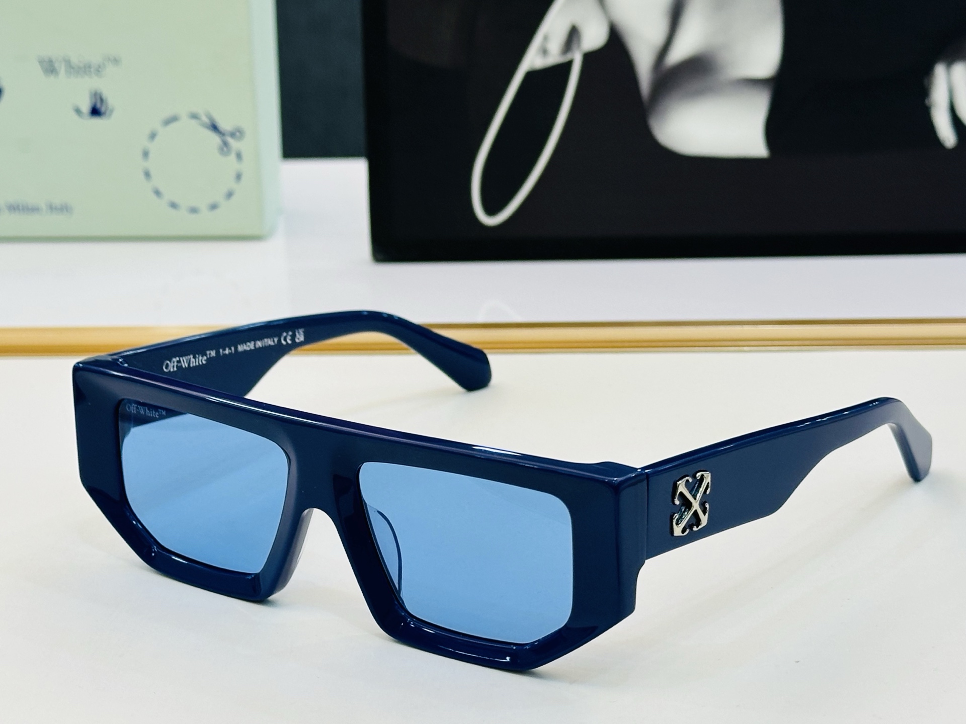 官网款 OFF WHITE MODEL:OER13F SIZE:53口17-145 时尚太阳镜 J潮款