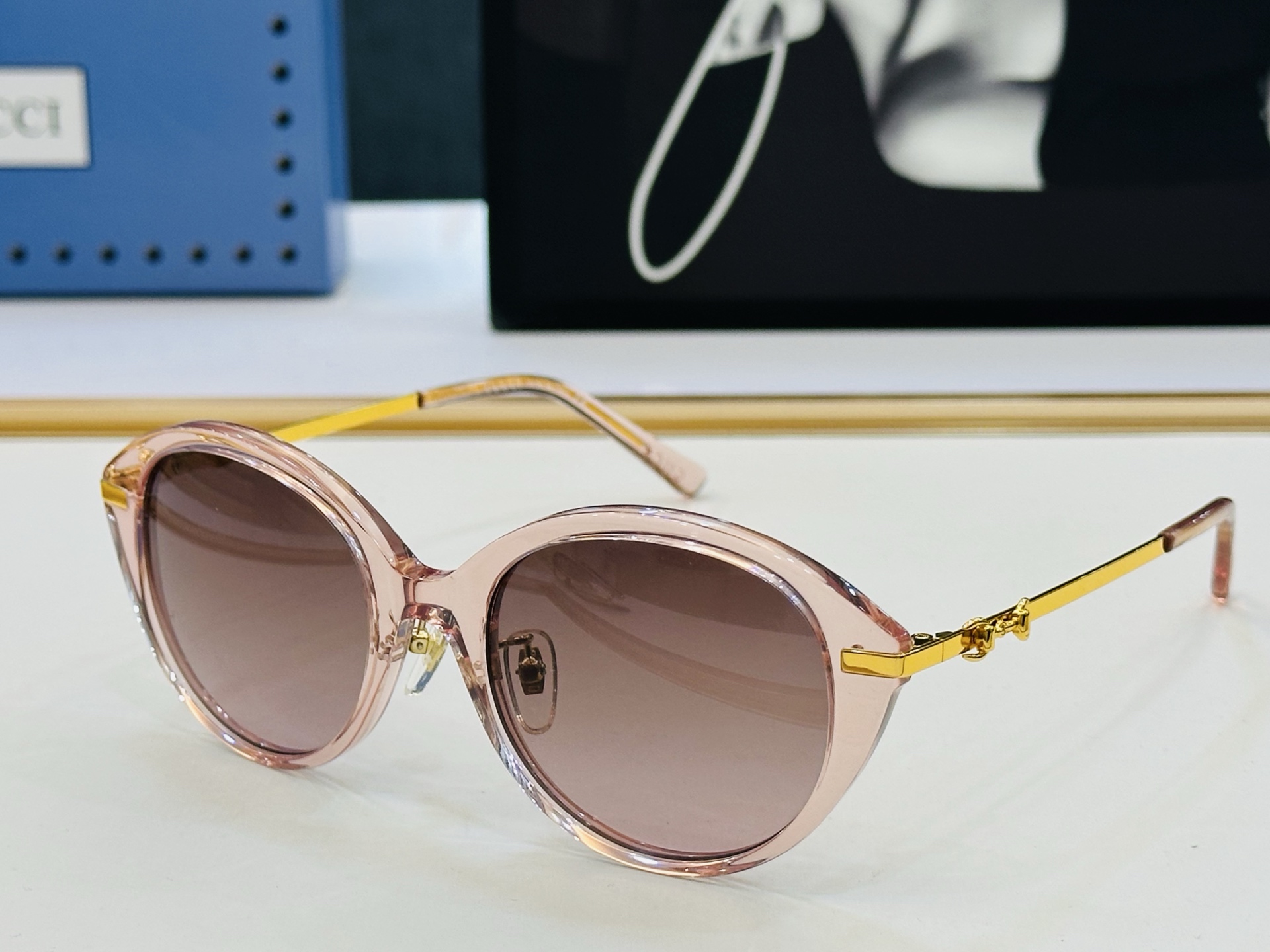 GUCC* 古家 GG2056SA 🐝🐝系列 Size：53口20-140 🍁🍁 F超绝品质太阳镜 。