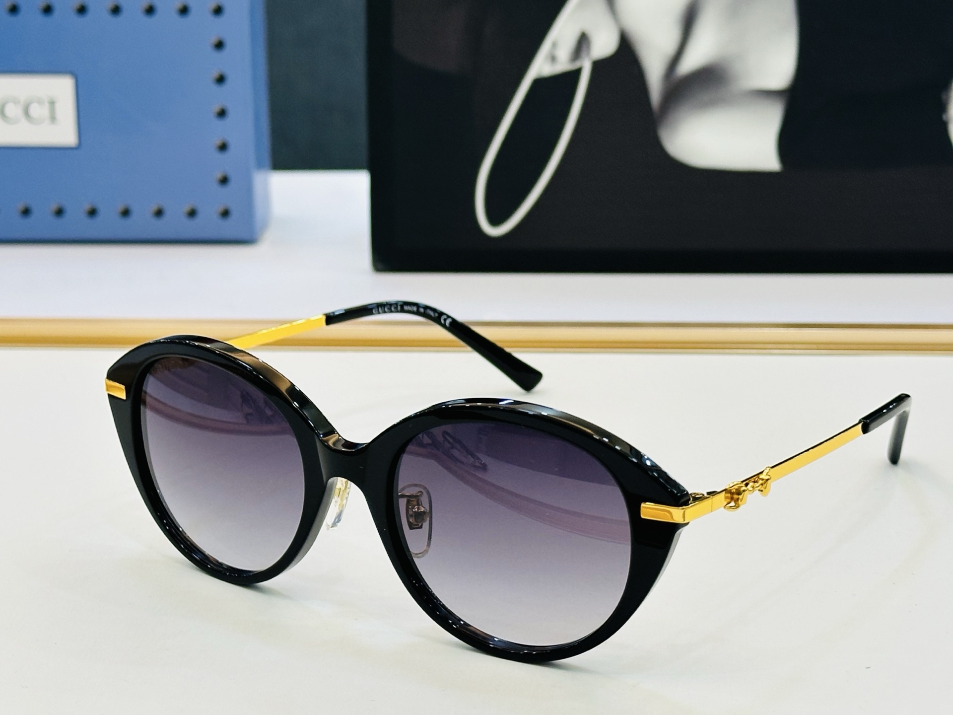 GUCC* 古家 GG2056SA 🐝🐝系列 Size：53口20-140 🍁🍁 F超绝品质太阳镜 。