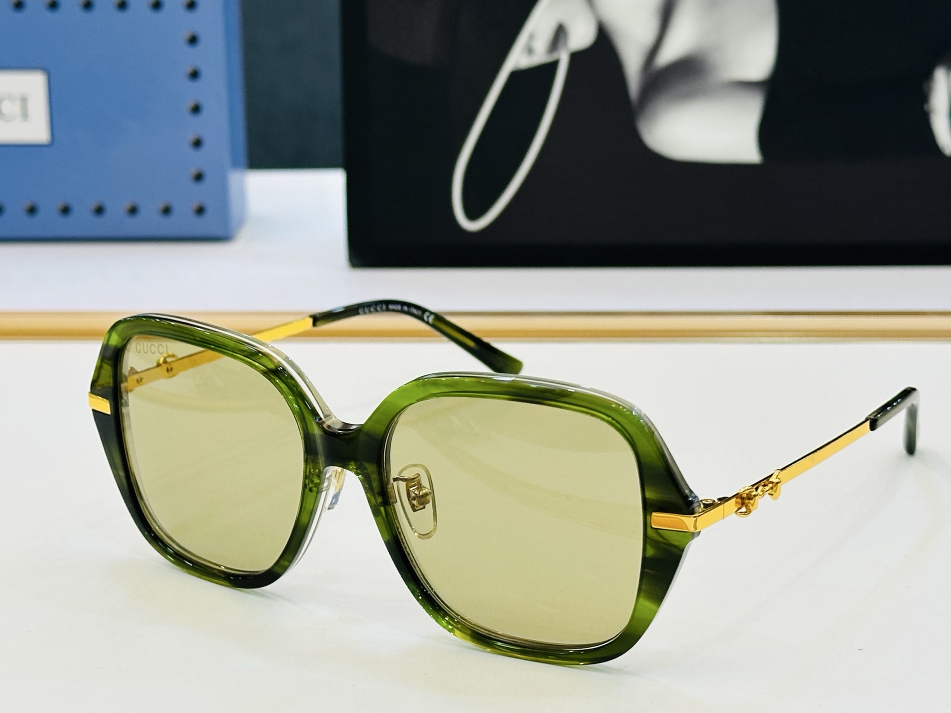GUCC* 古家 GG2055SA 🐝🐝系列 Size：54口17-140 🍁🍁 F超绝品质太阳镜 。