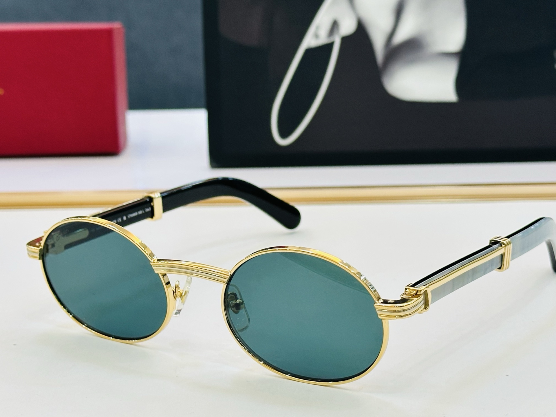 Cartie* 卡家 CT0464S 太阳镜 Size：55口22-145 工艺精湛气质十足！CC男女同