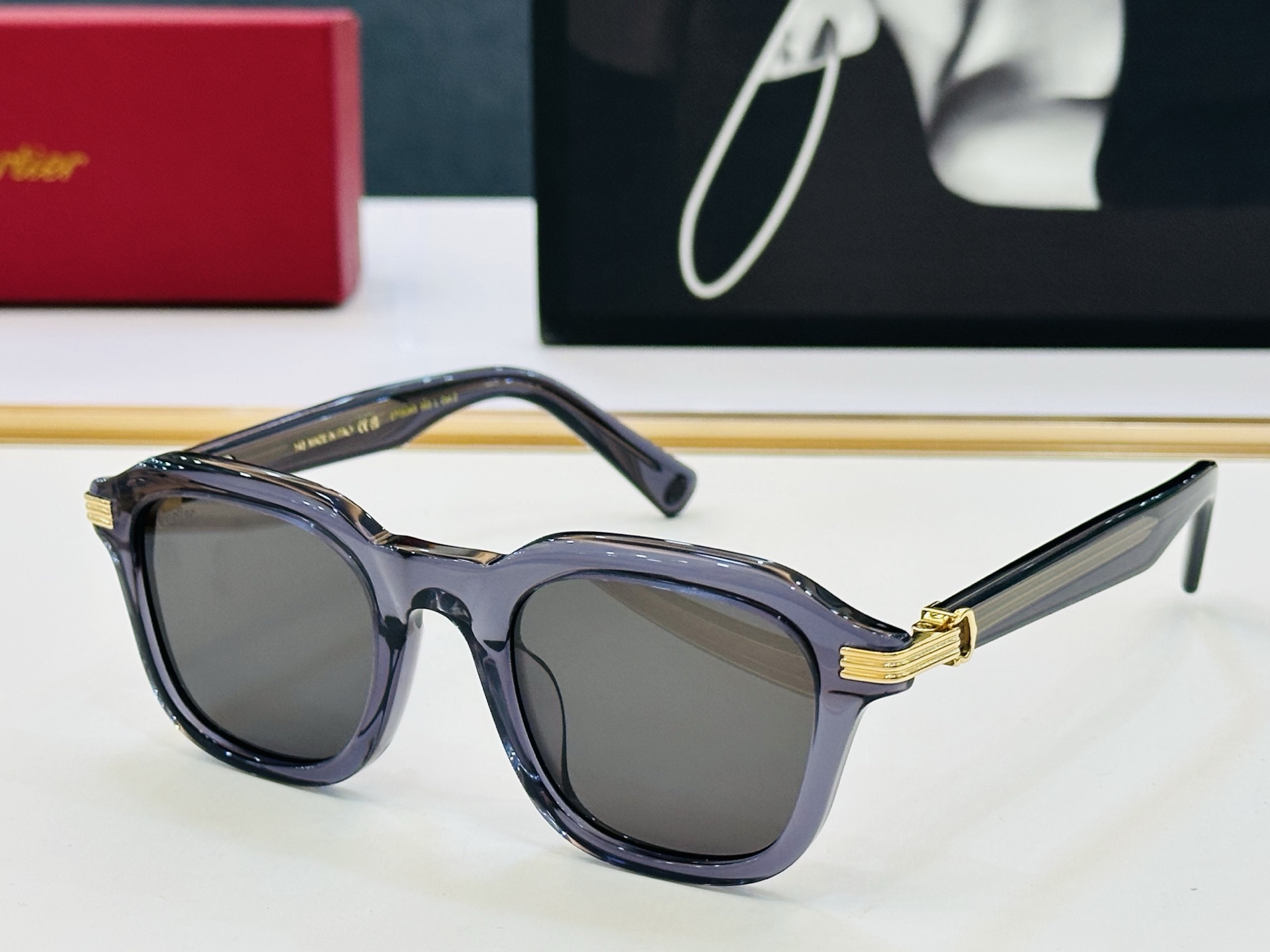 Cartie* 卡家 太阳镜 CT05363 Size：55口21-145 电镀工艺精湛气质十足！CC男