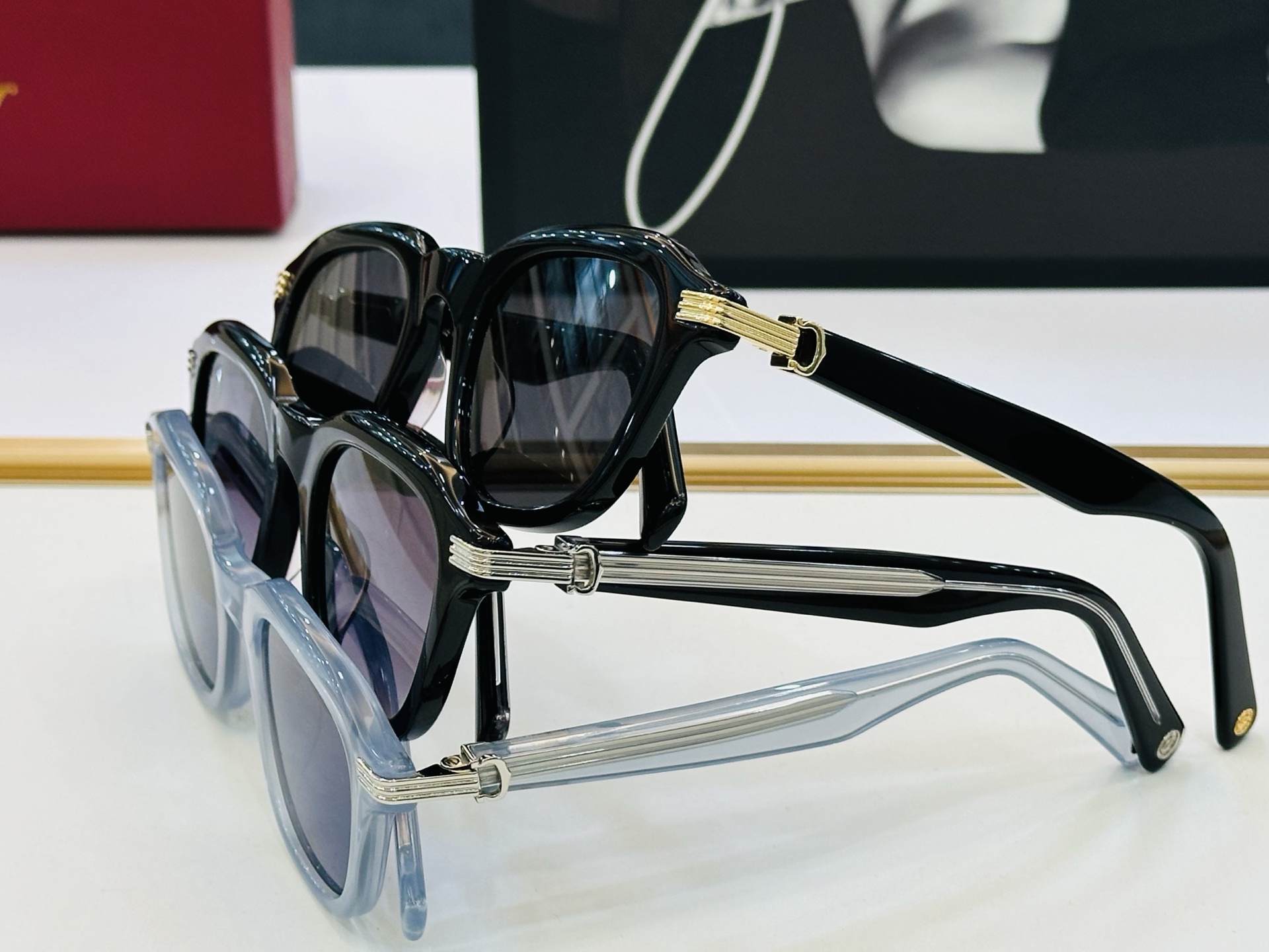 Cartie* 卡家 太阳镜 CT05363 Size：55口21-145 电镀工艺精湛气质十足！CC男