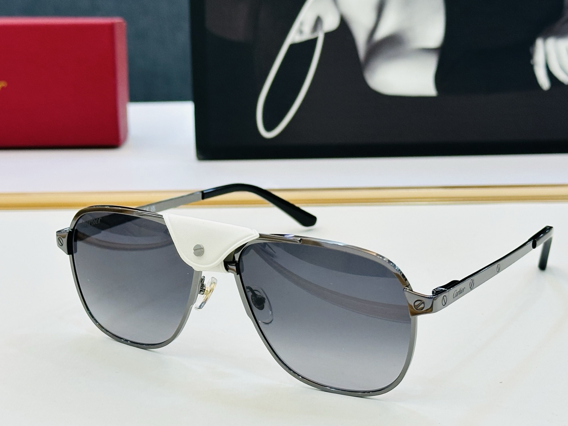 Cartie* 卡家 官网经典款 CT0165S Size：58口16-145 电镀工艺精湛大牌品质 配