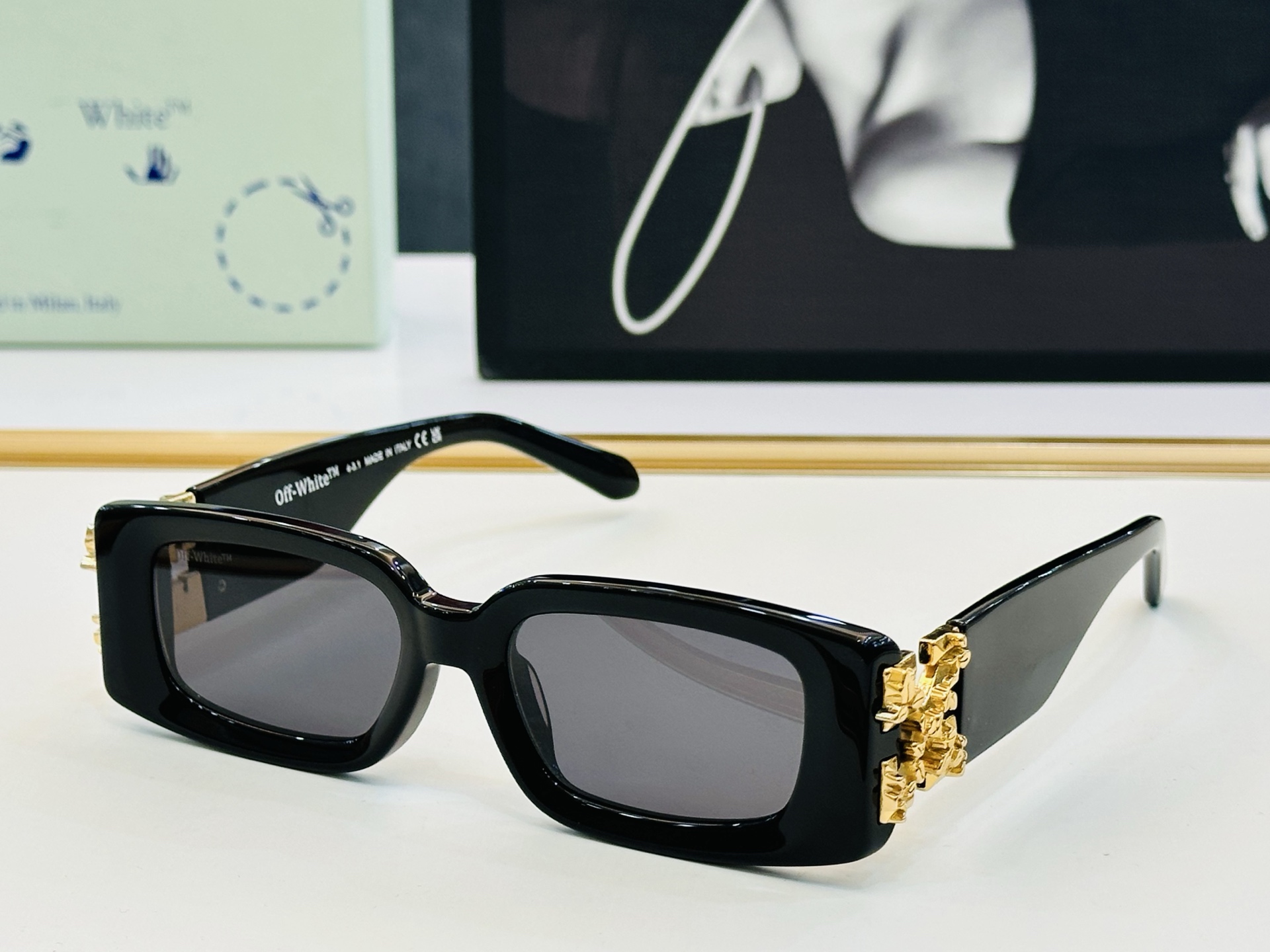官网款 OFF WHITE MODEL:OER1098F SIZE: 51口20-145 S时尚太阳镜