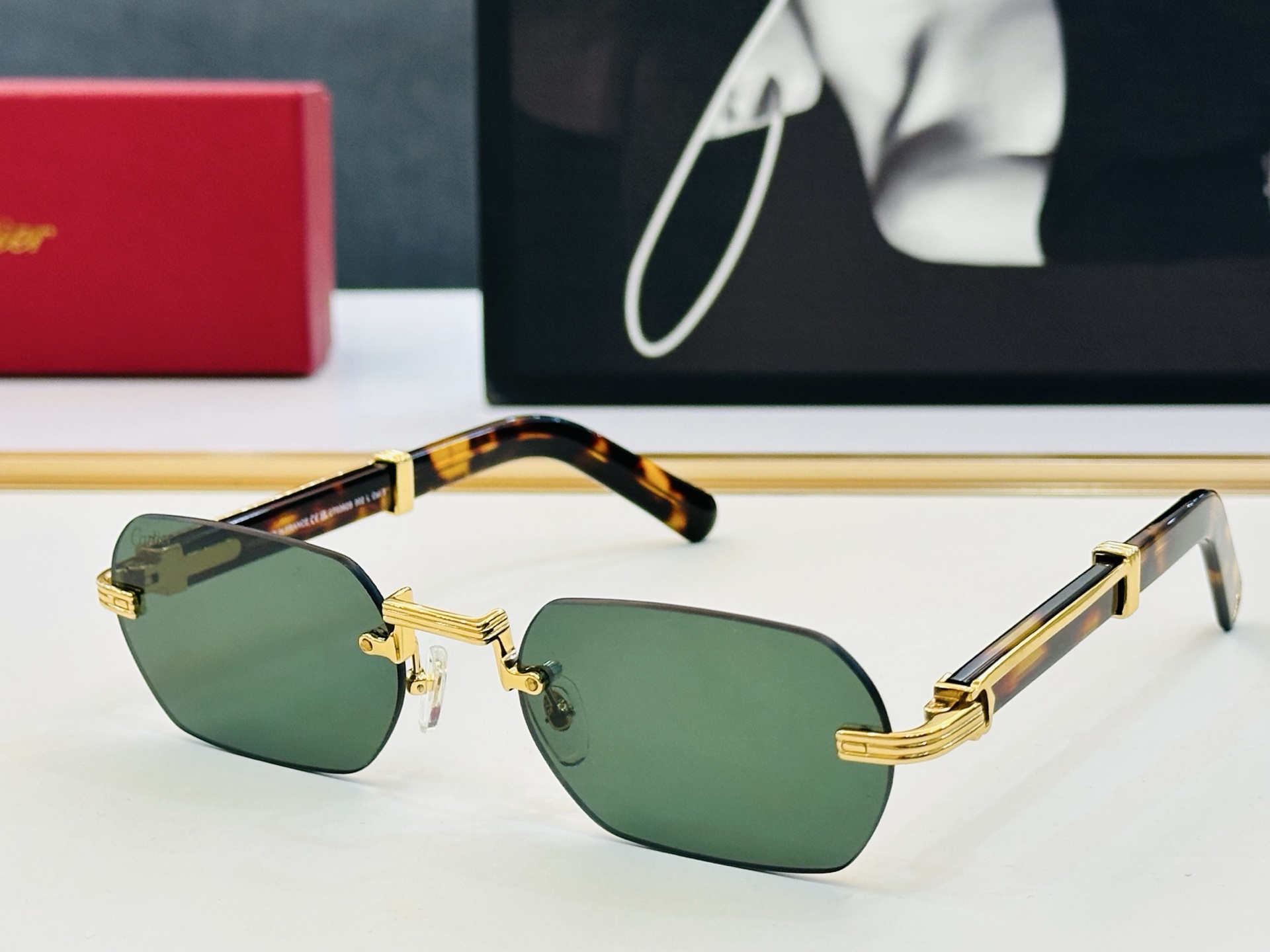 新款 Cartier 卡家 MODEL: CT0362S Size：54口21-145 高品质 品牌标志