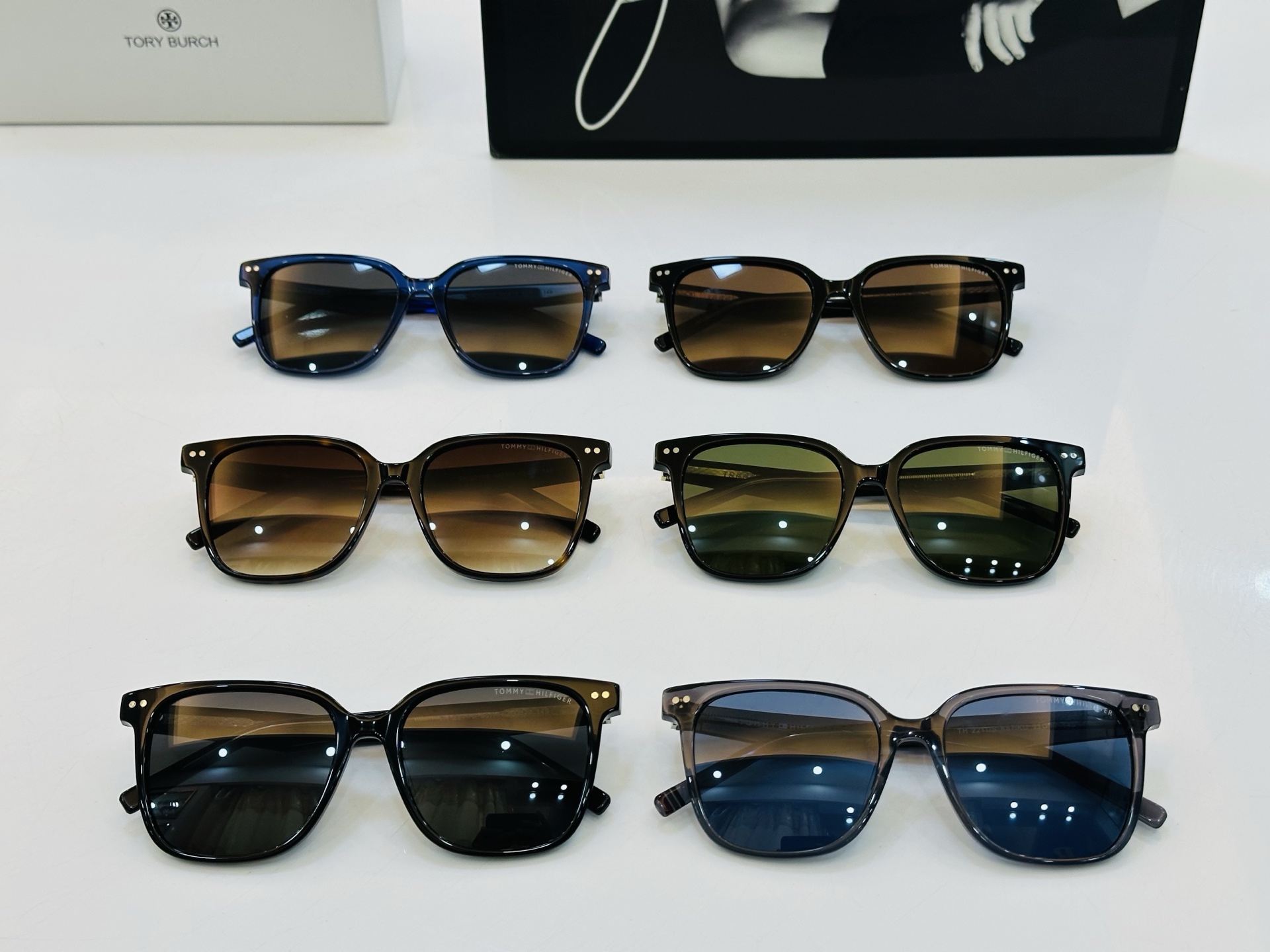 官网同步发售TOMMY HILFIGER 板材框 TH2211/S SIZE：53口17-145 L简单