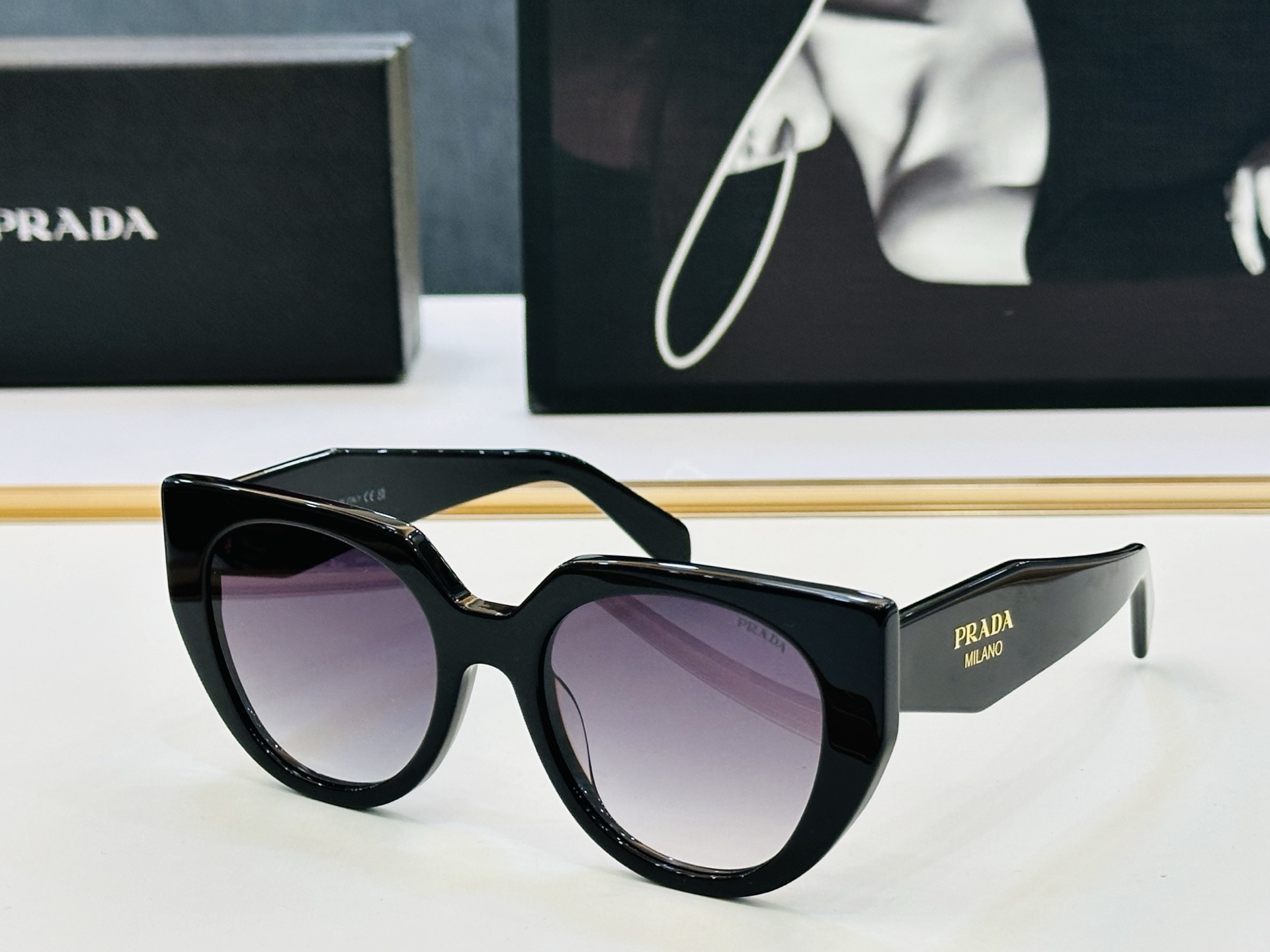 🔺PRAD*🔻普家 SPR14WS Size：52口21-145 眼镜系列堪称精湛制作 彰显独特个 L最