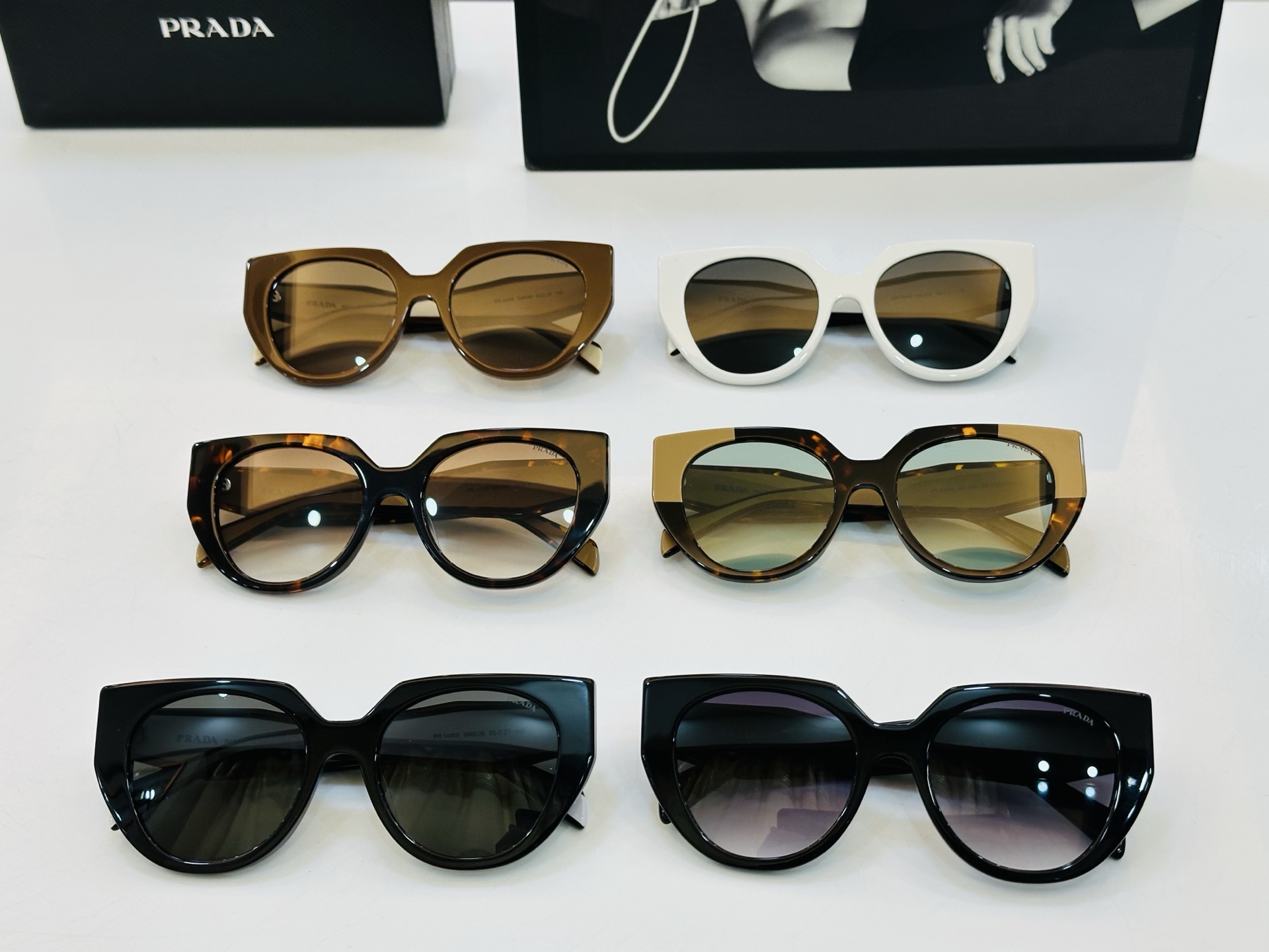 🔺PRAD*🔻普家 SPR14WS Size：52口21-145 眼镜系列堪称精湛制作 彰显独特个 L最