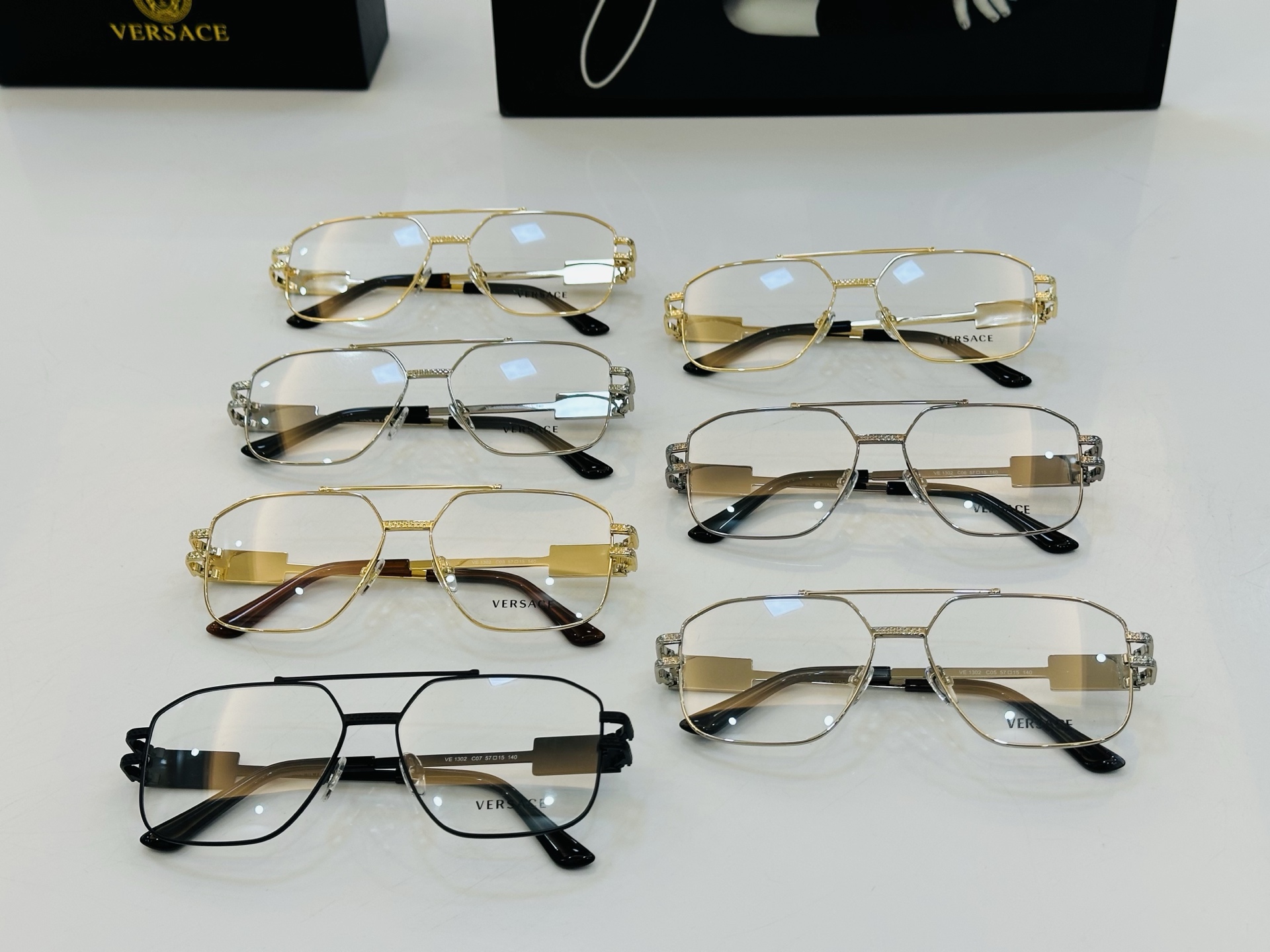 🎉🎉范思家 VERSACE✨✨✨MODEL：VE1302 Size：57口15-140 ✨L 有范