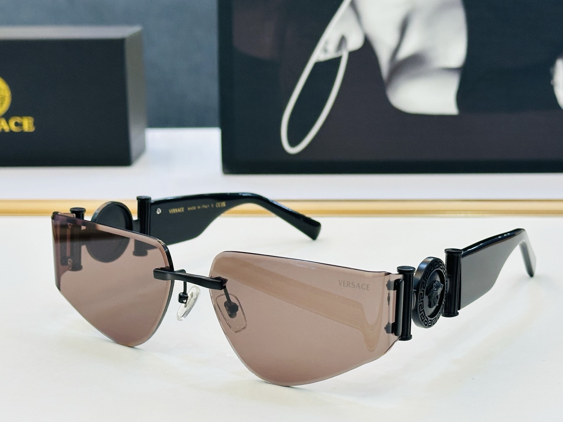 市面最高版本 范思家 VE6772 👍 Size ：63口17-138 😎真心美的让人非常非常心动 XL