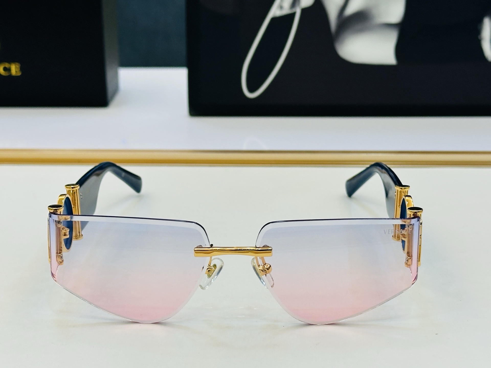 市面最高版本 范思家 VE6772 👍 Size ：63口17-138 😎真心美的让人非常非常心动 XL