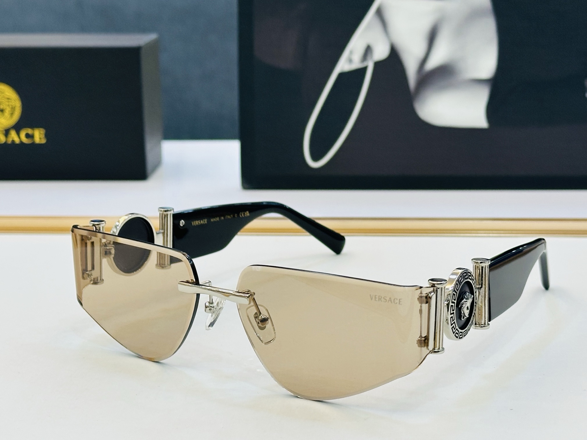 市面最高版本 范思家 VE6772 👍 Size ：63口17-138 😎真心美的让人非常非常心动 XL