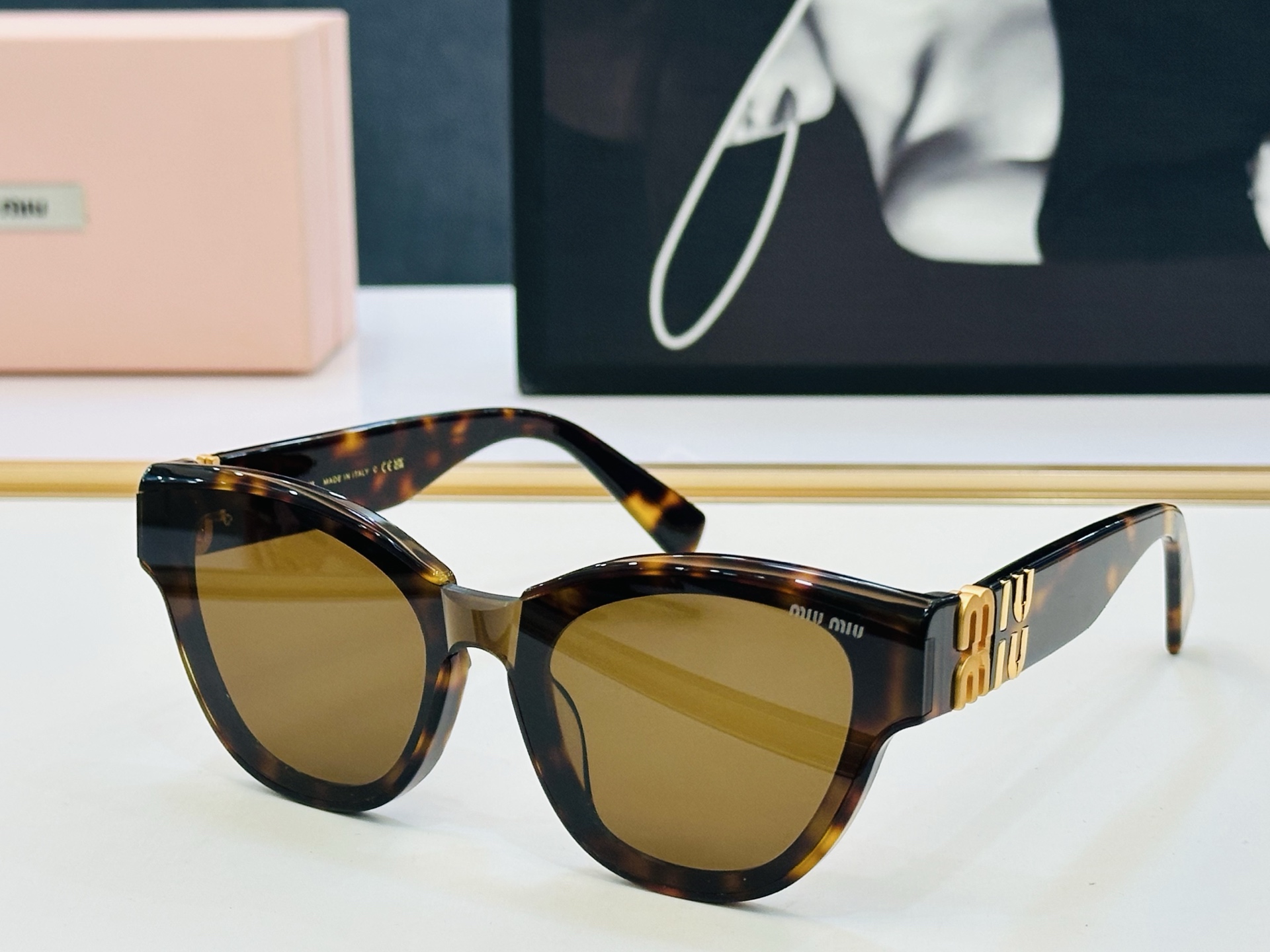 谬家 MU146AV Size：51口22-140 女士太阳眼镜 [玫瑰][玫瑰] 高档 XL时尚墨镜潮