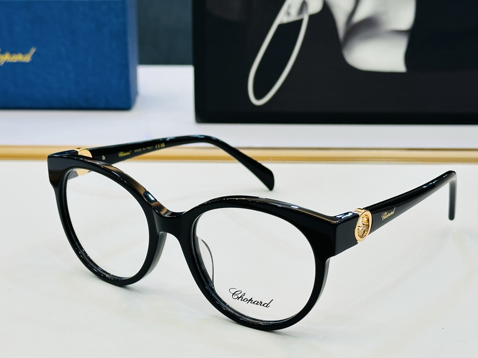 原版 ChoPard肖邦 MODEL: VCH350S Size：55口20-142 以现代时尚的设计风