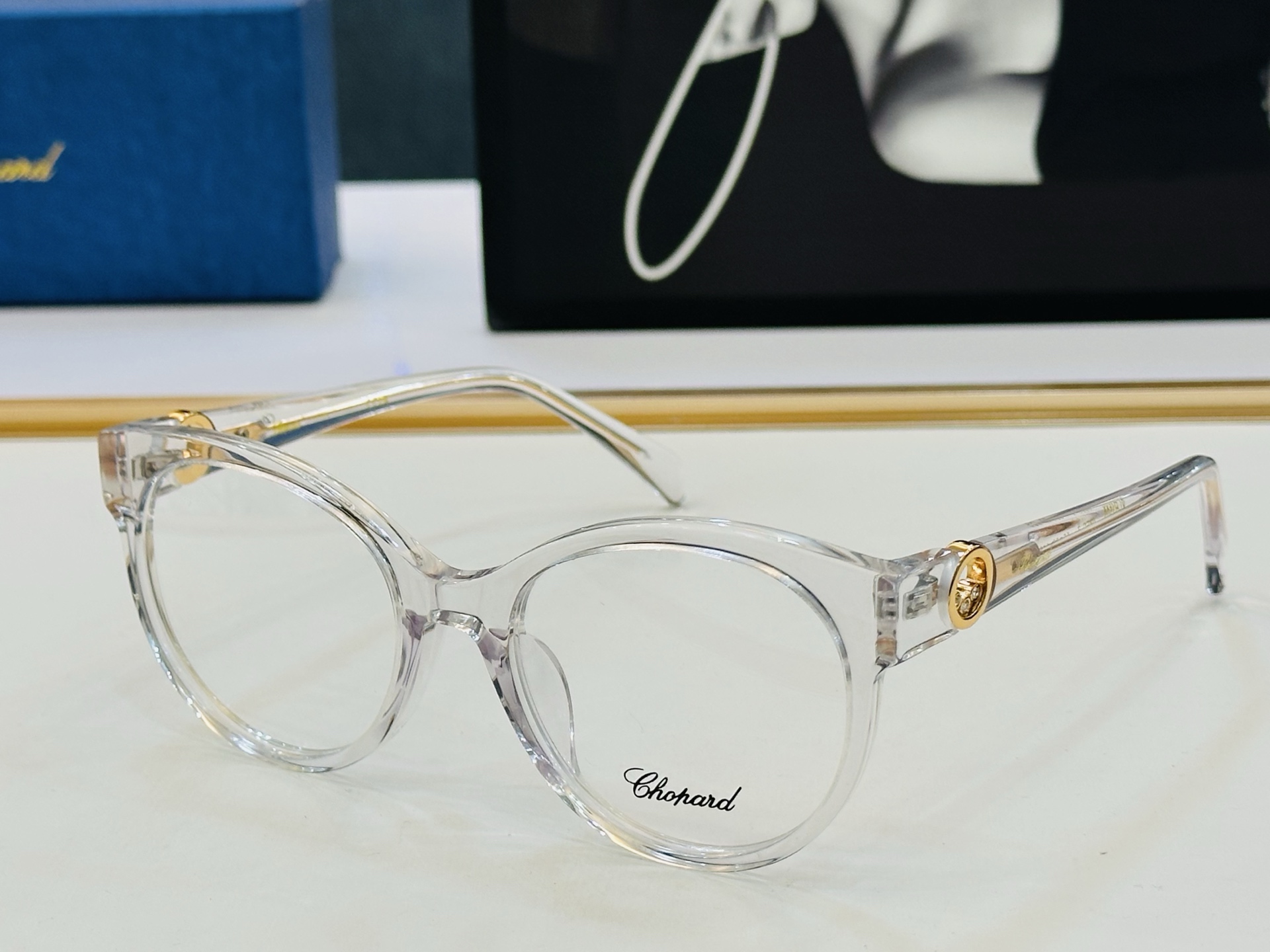 原版 ChoPard肖邦 MODEL: VCH350S Size：55口20-142 以现代时尚的设计风