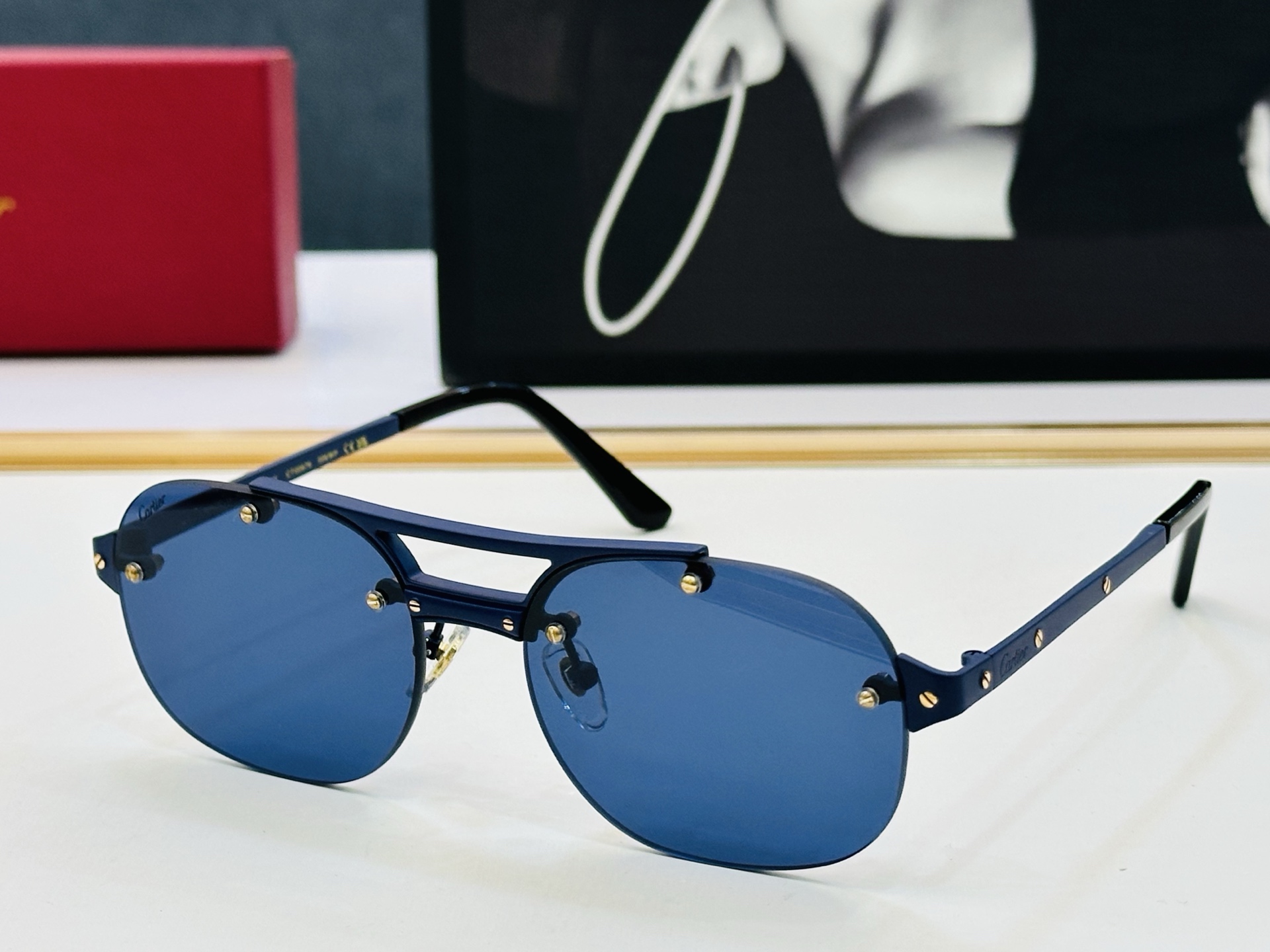 Cartie* 卡家 CT00676 太阳镜 Size：56口18-143 工艺精湛气质十足！X男女同款