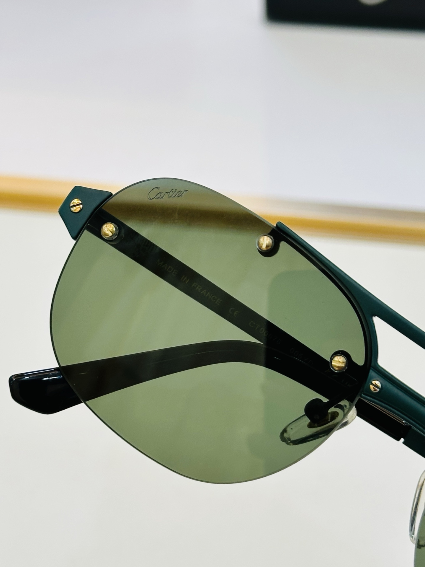 Cartie* 卡家 CT00676 太阳镜 Size：56口18-143 工艺精湛气质十足！X男女同款