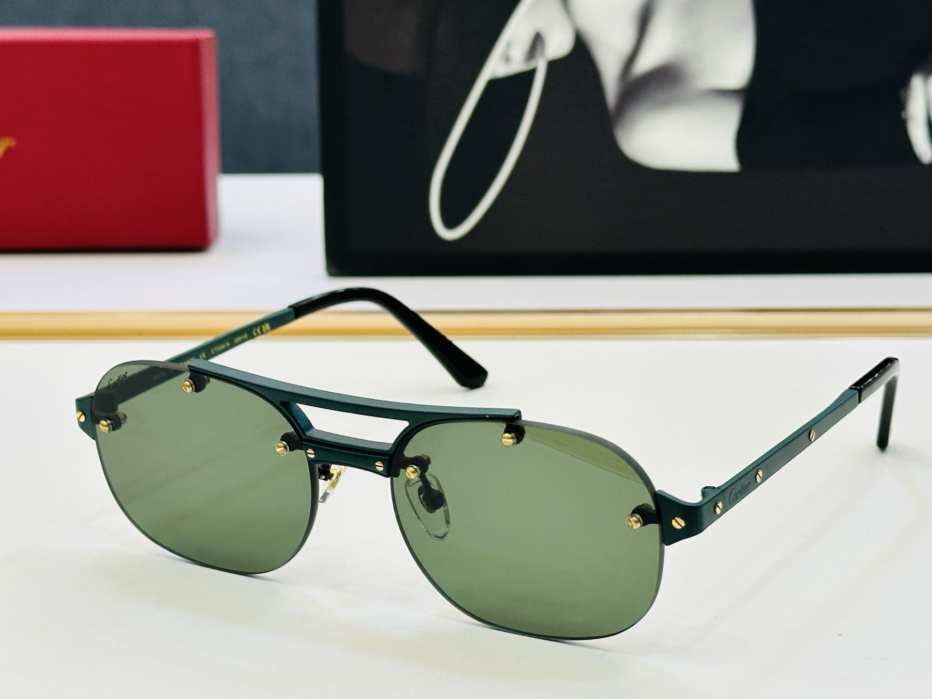 Cartie* 卡家 CT00676 太阳镜 Size：56口18-143 工艺精湛气质十足！X男女同款