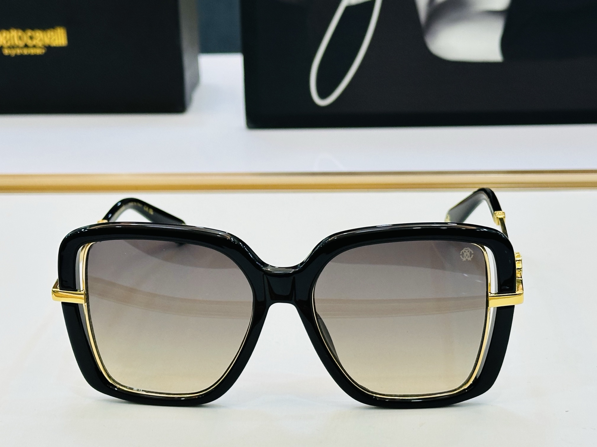 罗伯特家 SRC007 Size：54口17-145 [呲牙][呲牙]进口材料 logo 全新的感觉 给