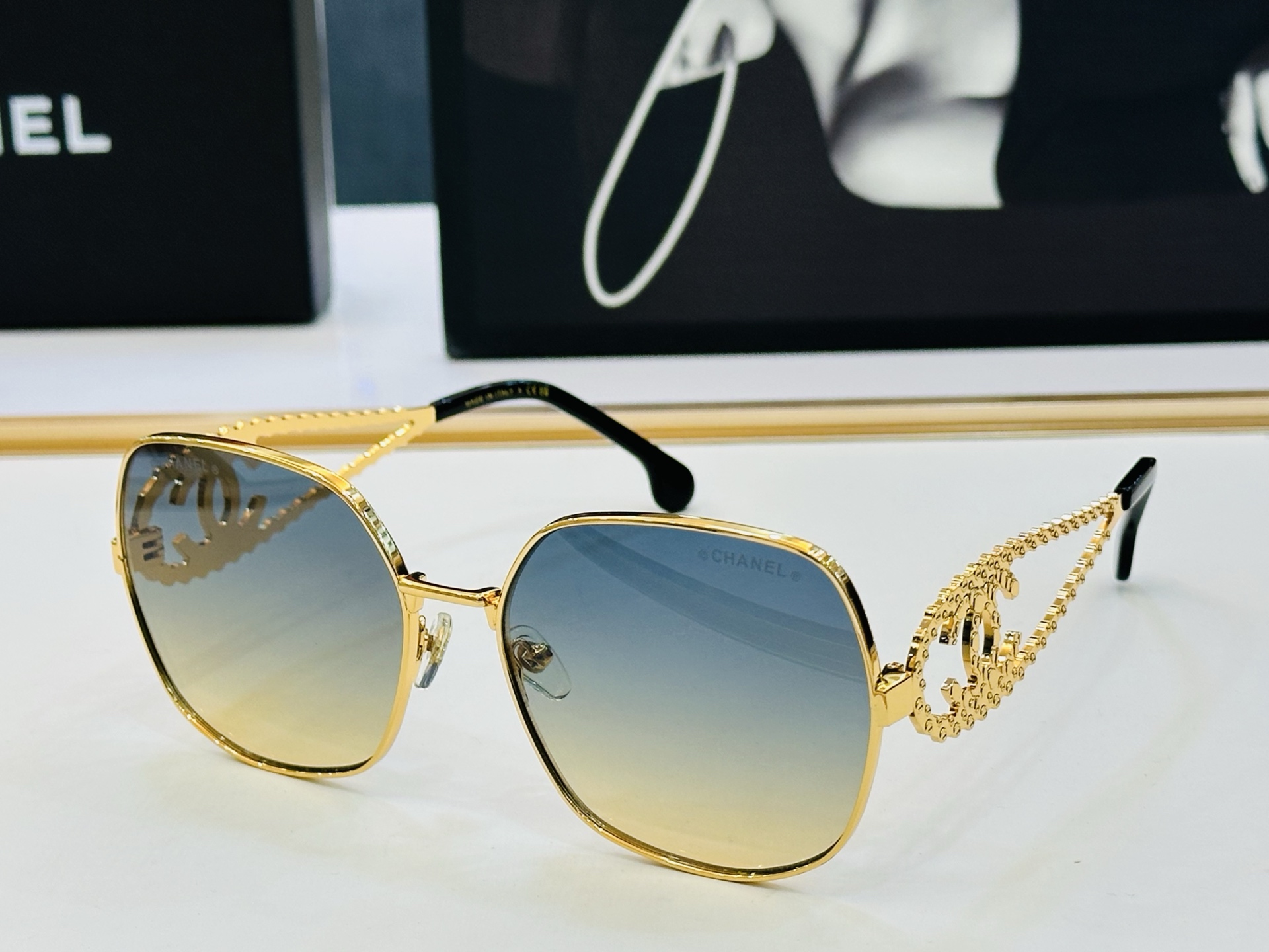 🆕 【CHANE*/香家】MODEL: A95106 Size：61口17-150 💅🏻💓b太阳镜