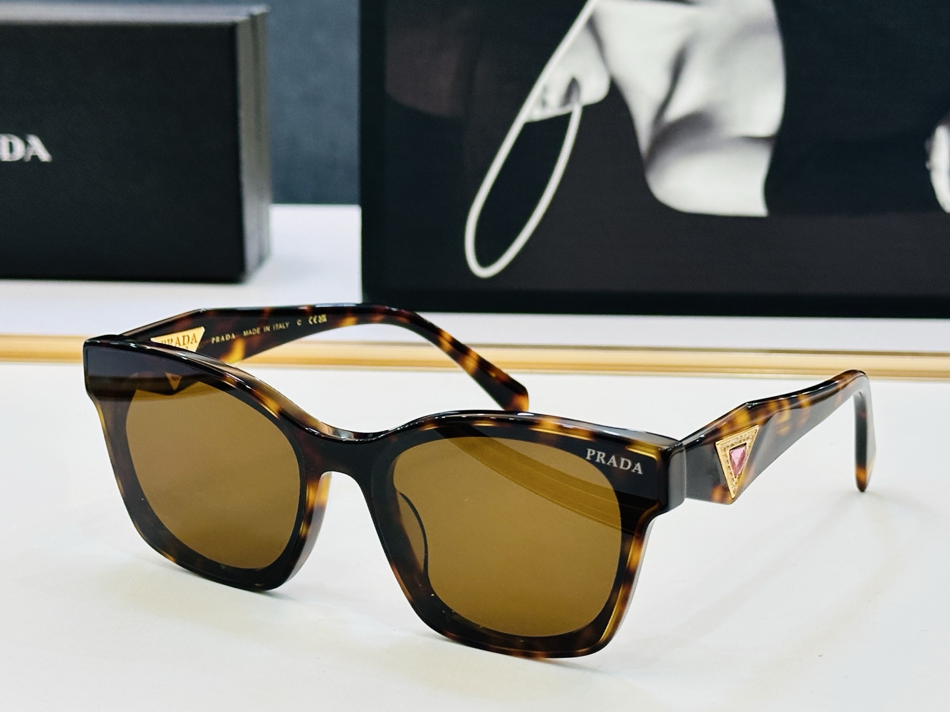 🔺PRAD*🔻普家 PR1705 Size：53口22-145 眼镜系列堪称精湛制作 彰显独特个 bm最